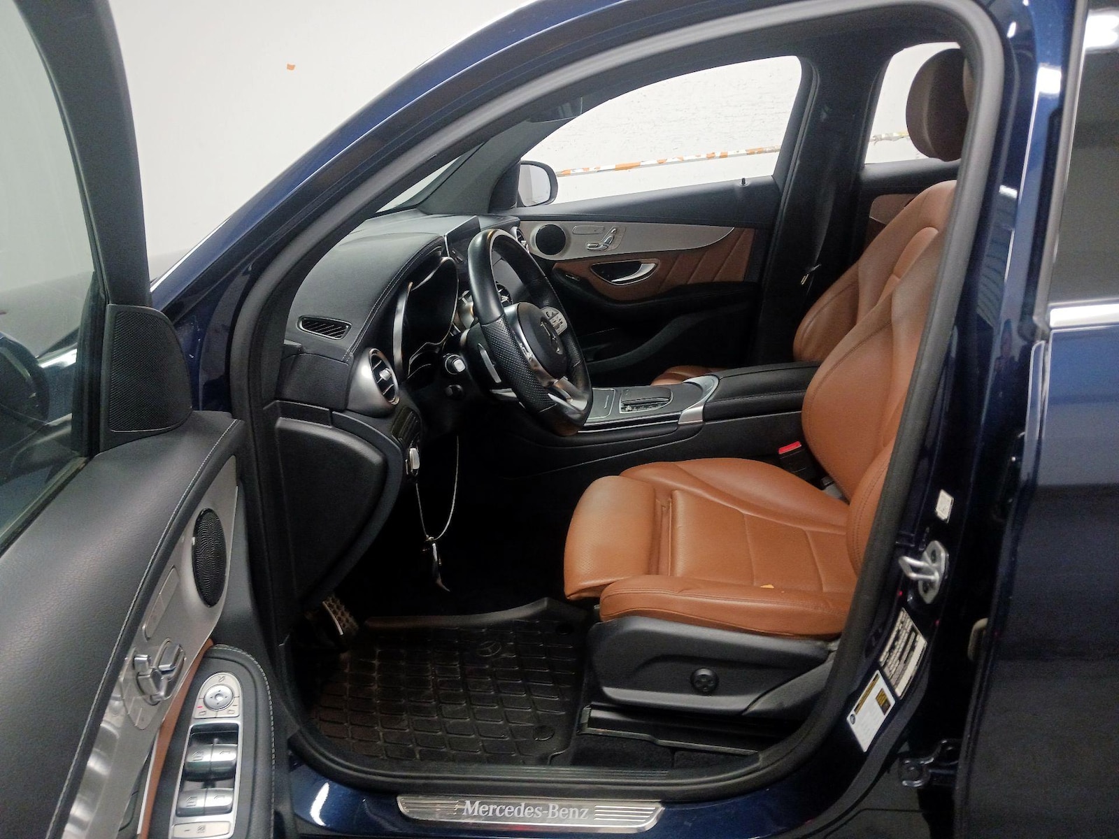 2022 Mercedes-Benz GLC Coupe GLC300 - Photo 12