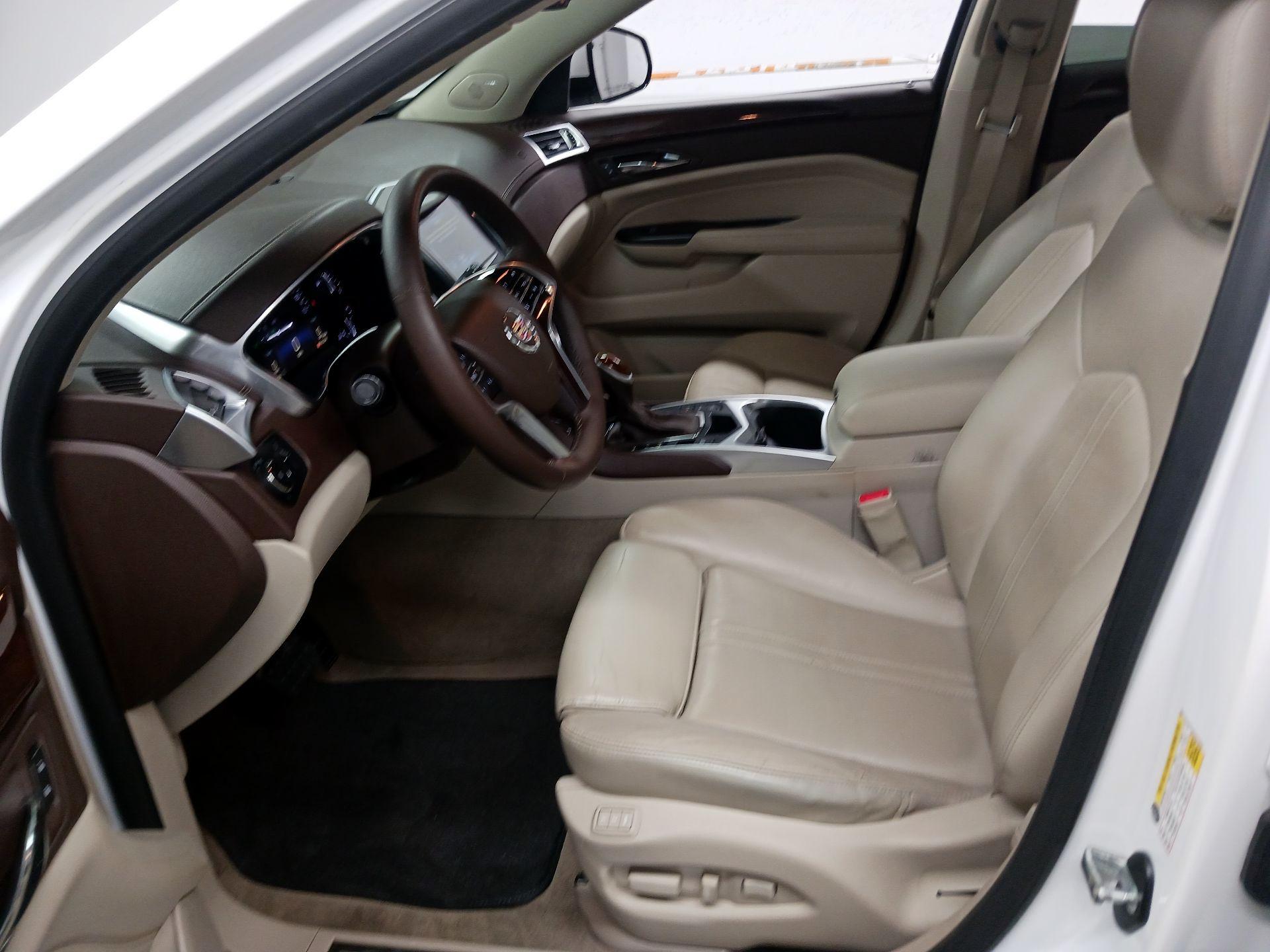 Thumbnail: 2016 Cadillac SRX - 11