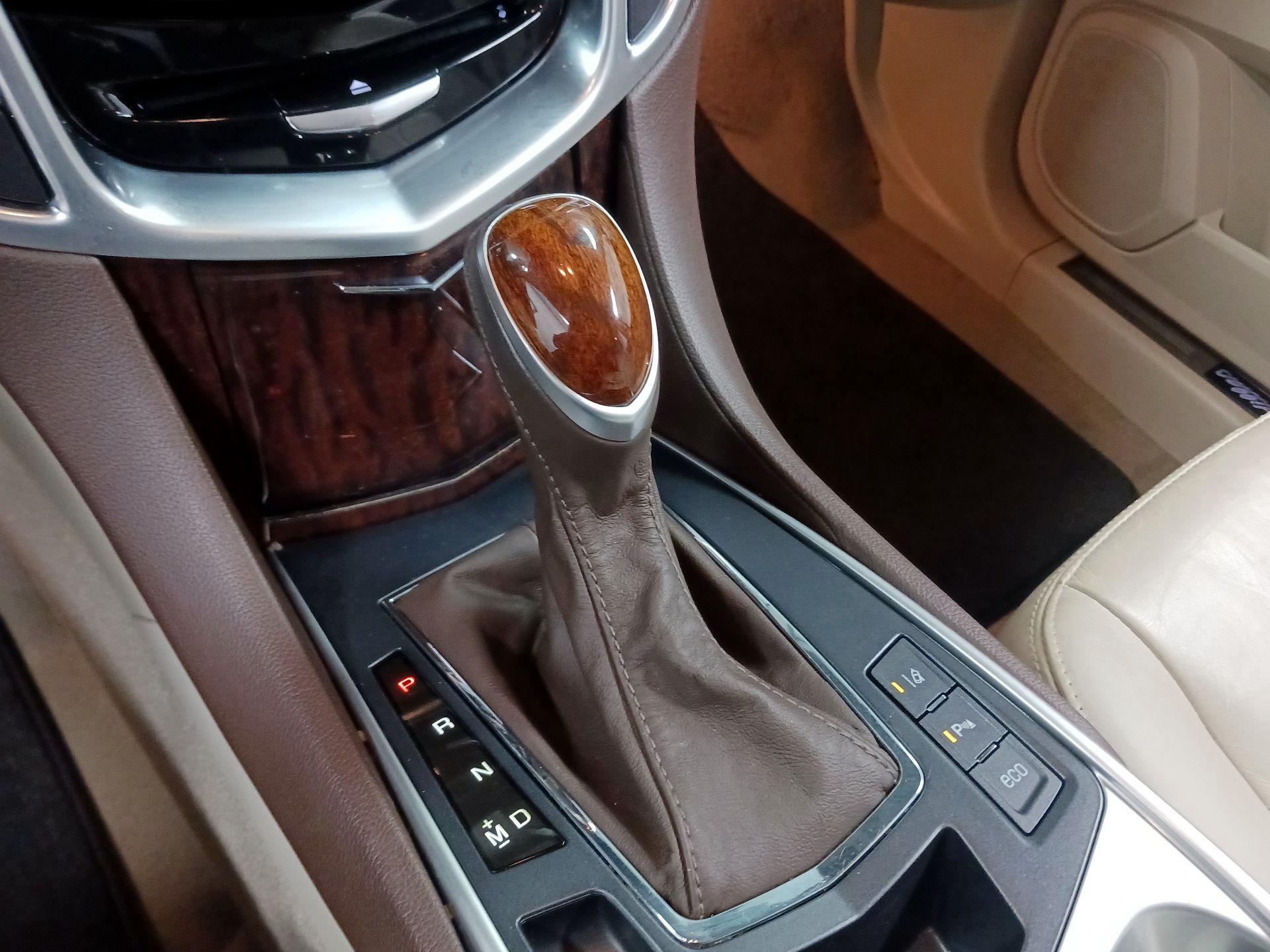 Thumbnail: 2016 Cadillac SRX - 15