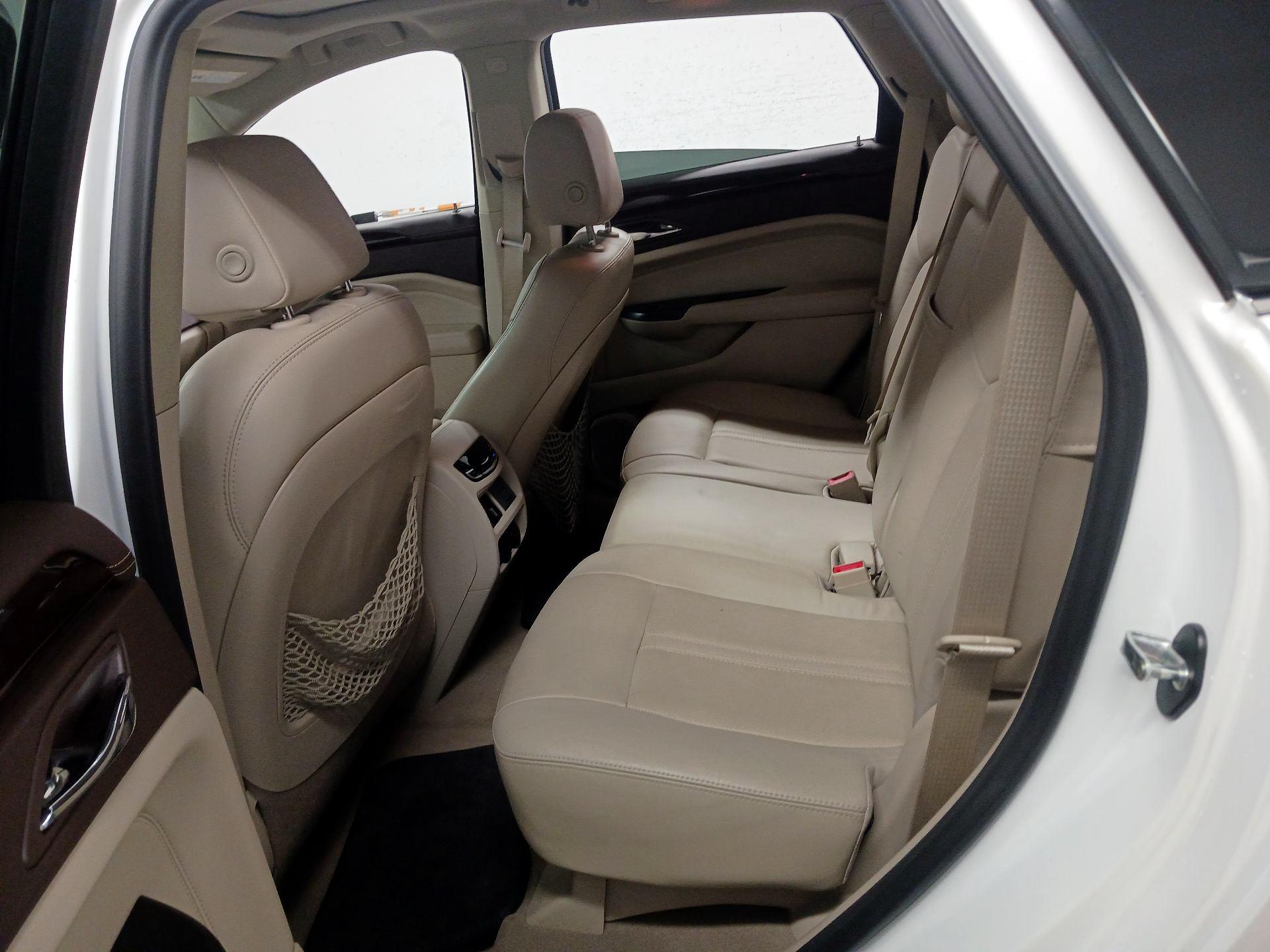 Thumbnail: 2016 Cadillac SRX - 16