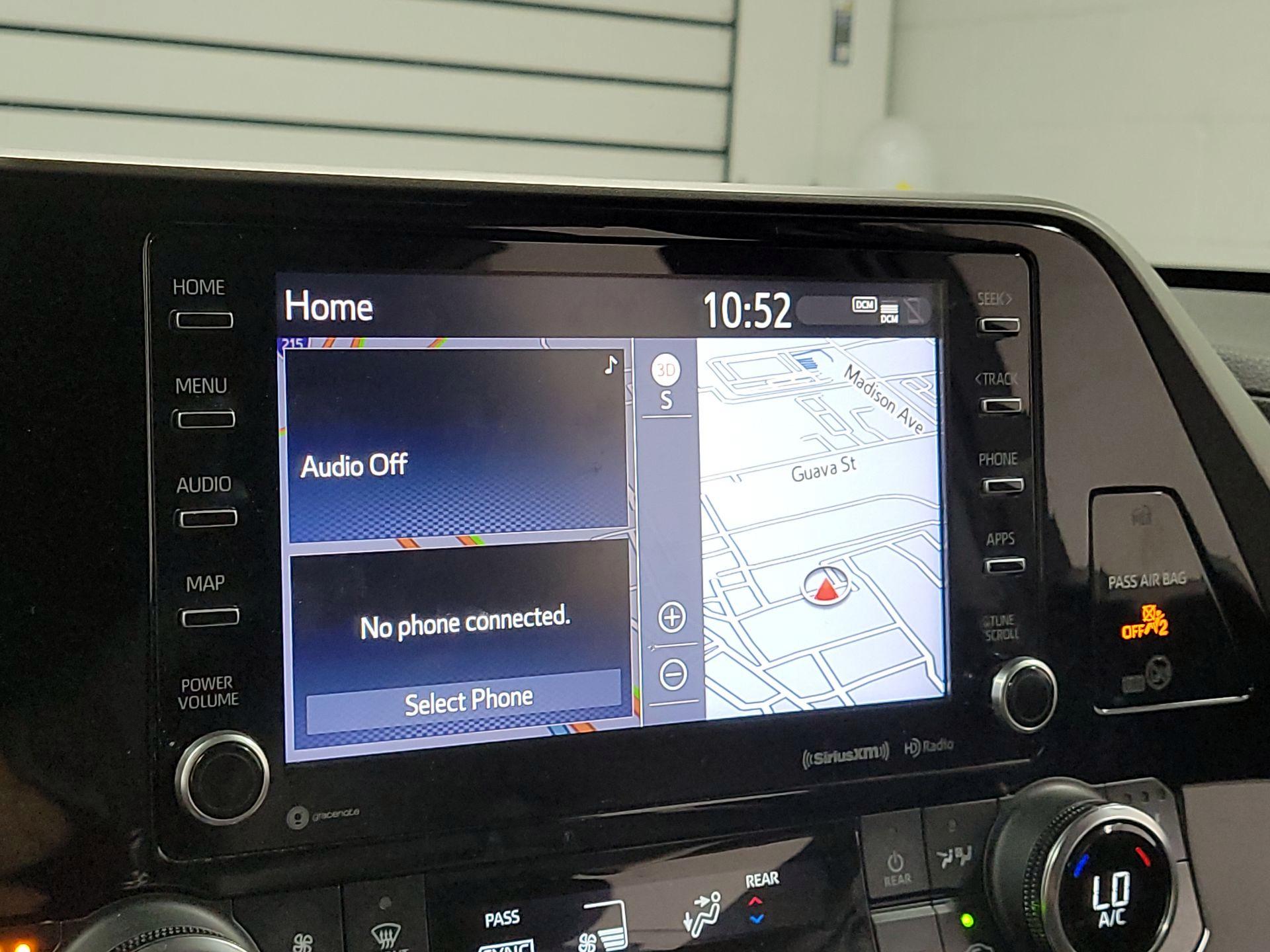 Thumbnail: 2022 Toyota Highlander - 14