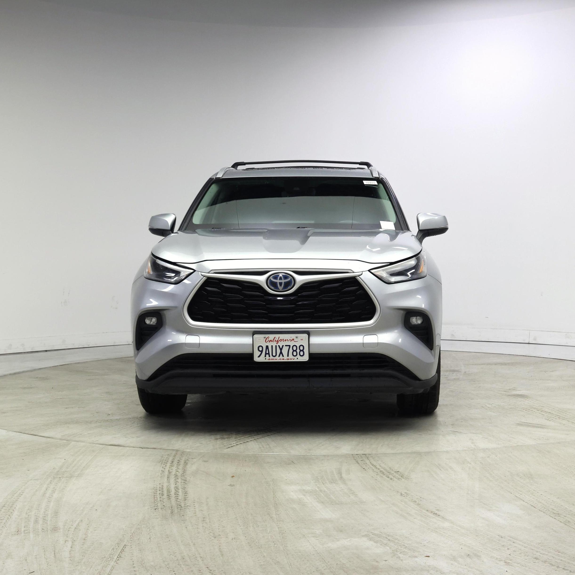 Thumbnail: 2022 Toyota Highlander - 5