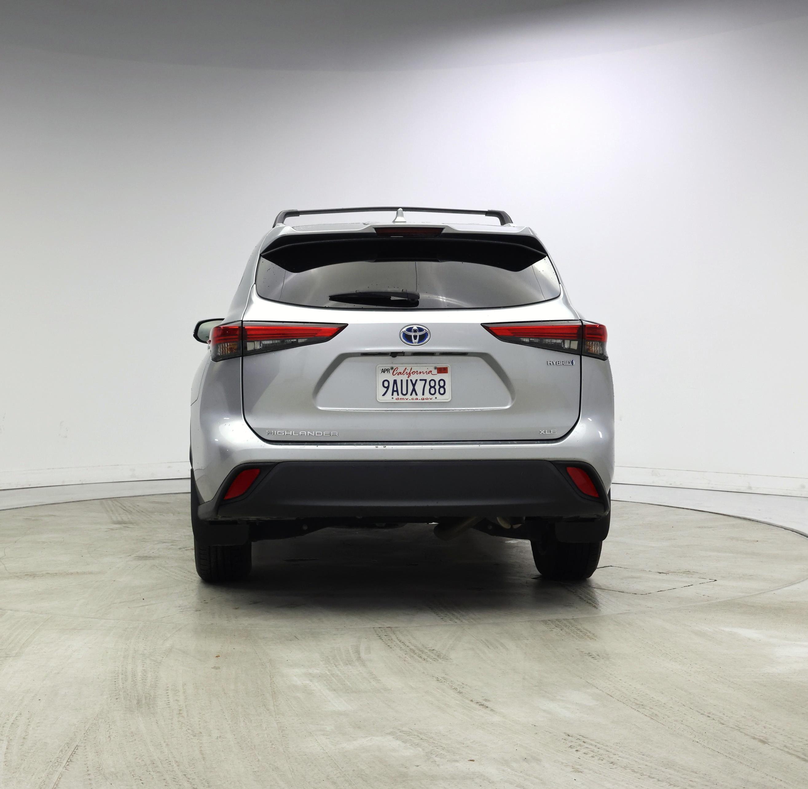 Thumbnail: 2022 Toyota Highlander - 6