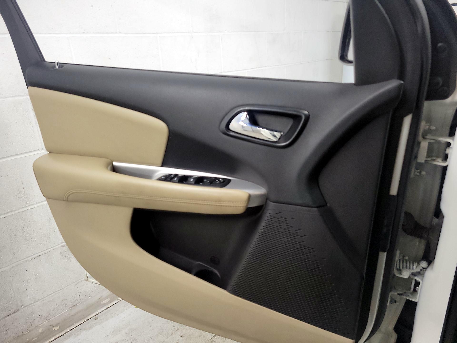 Thumbnail: 2015 Dodge Journey - 12