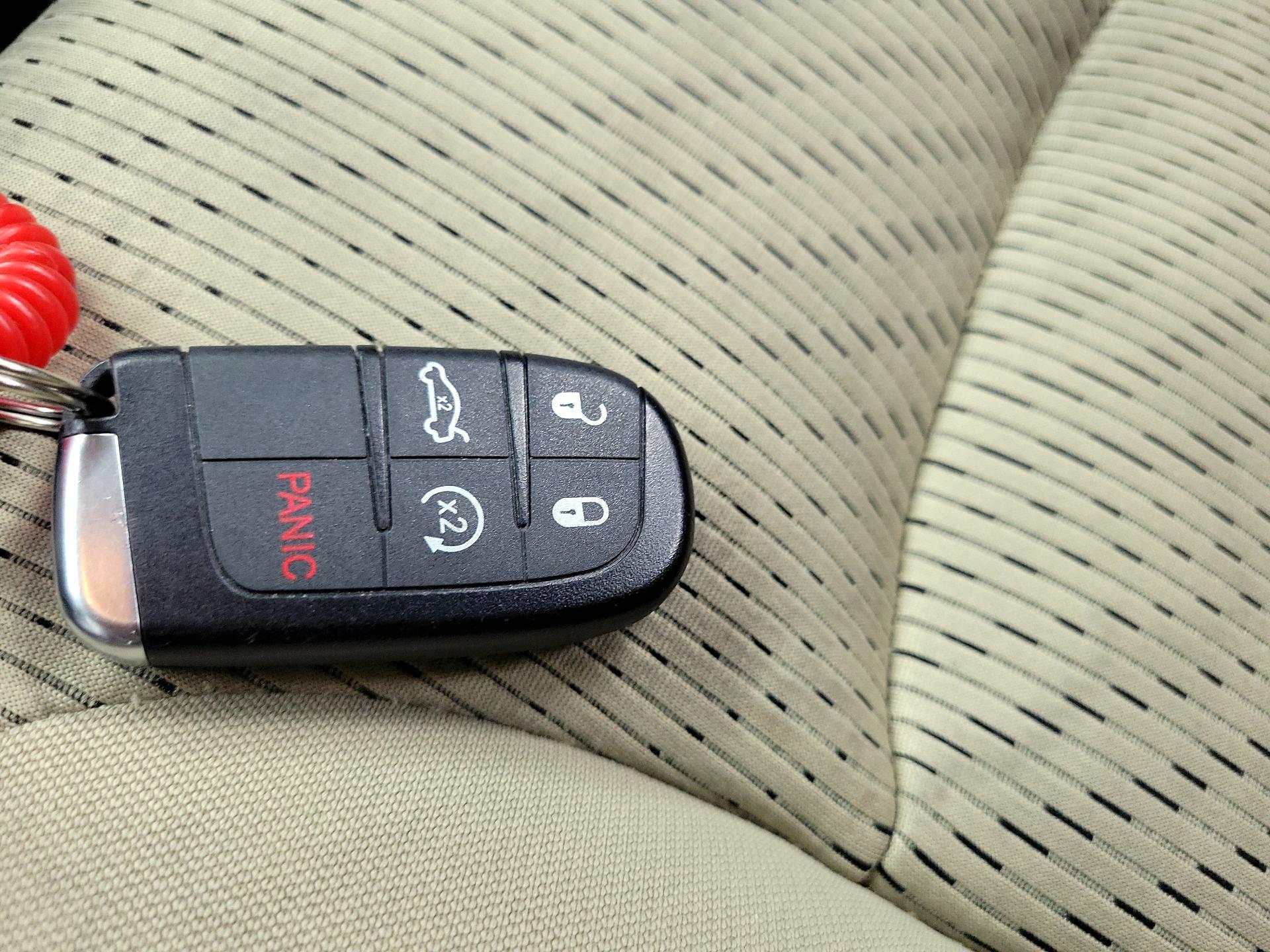 Thumbnail: 2015 Dodge Journey - 20