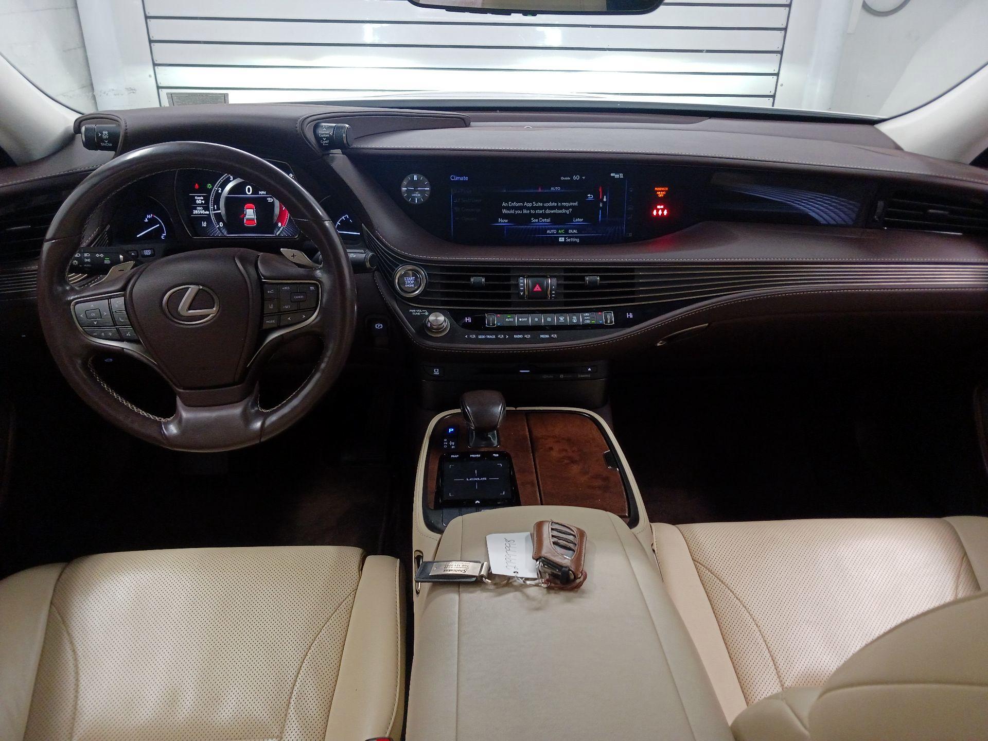 Thumbnail: 2019 Lexus LS - 9