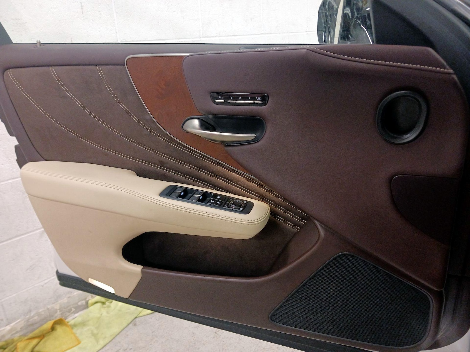 2019 Lexus LS Base - Photo 13