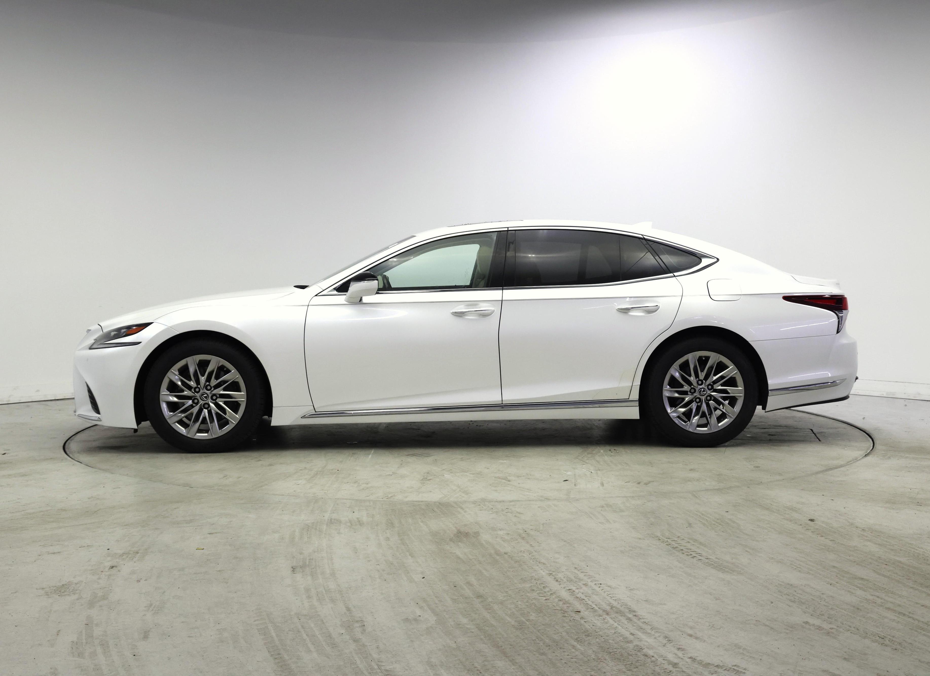 Thumbnail: 2019 Lexus LS - 3