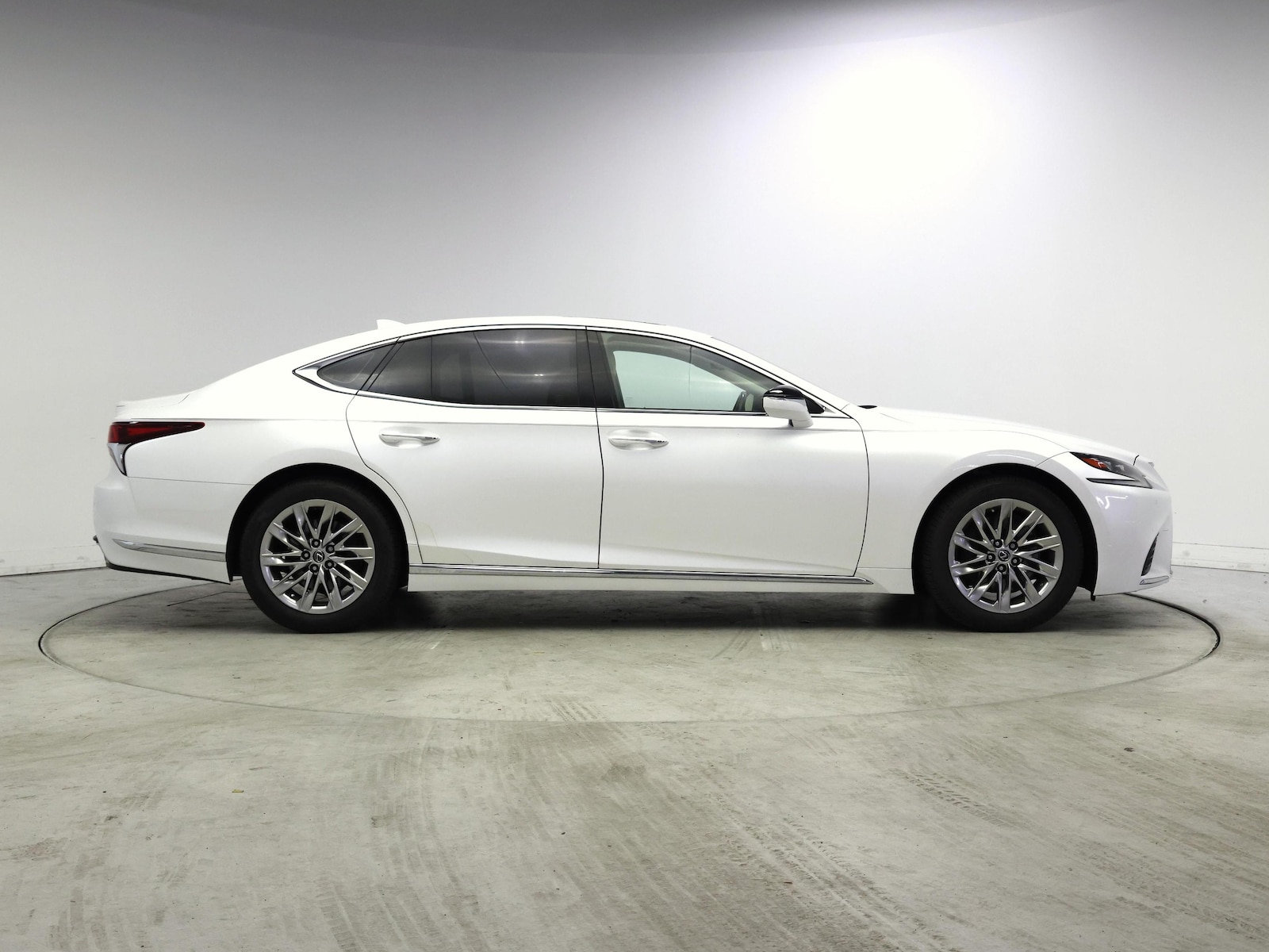 2019 Lexus LS Base - Photo 8