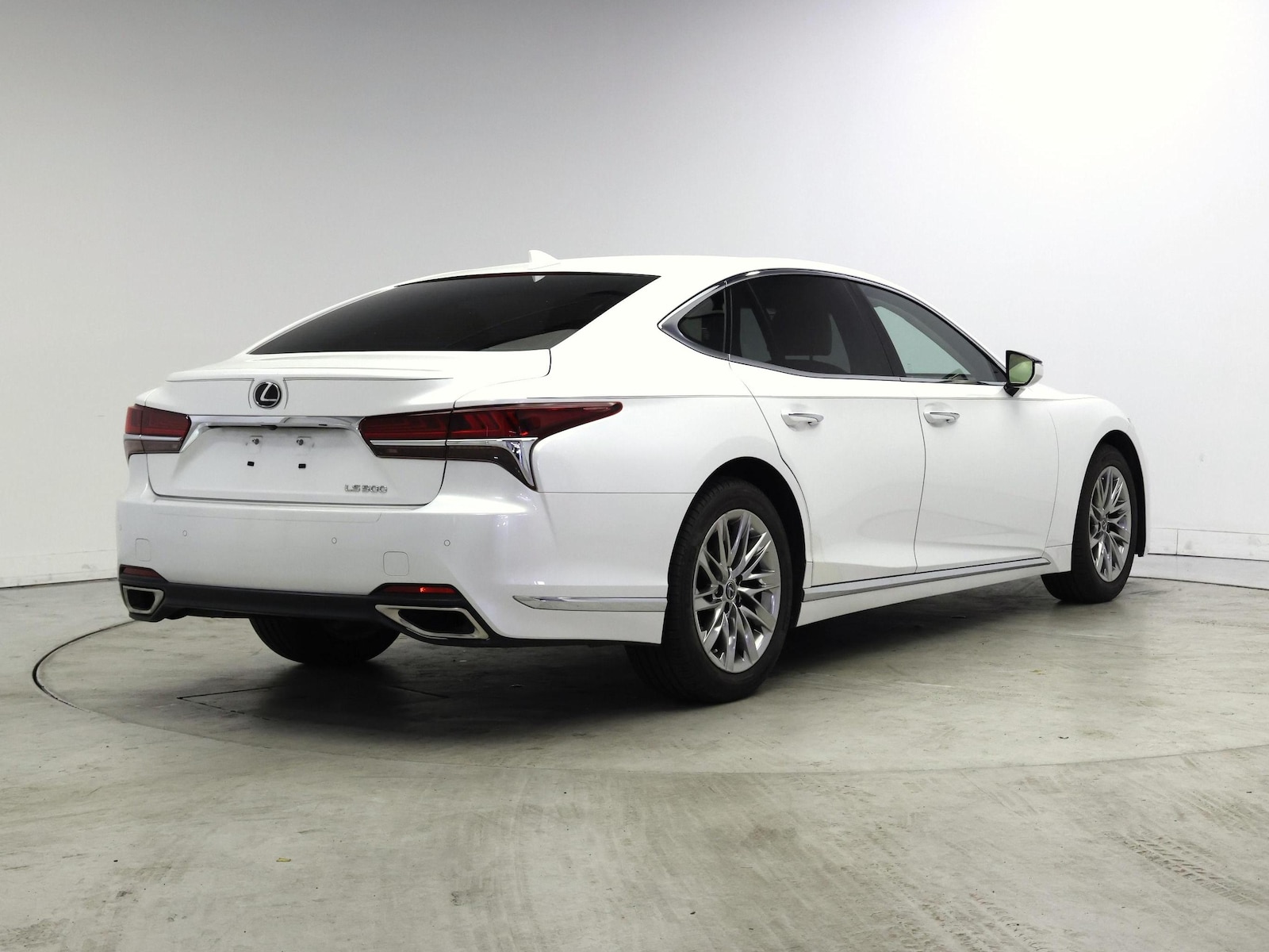 2019 Lexus LS Base - Photo 9