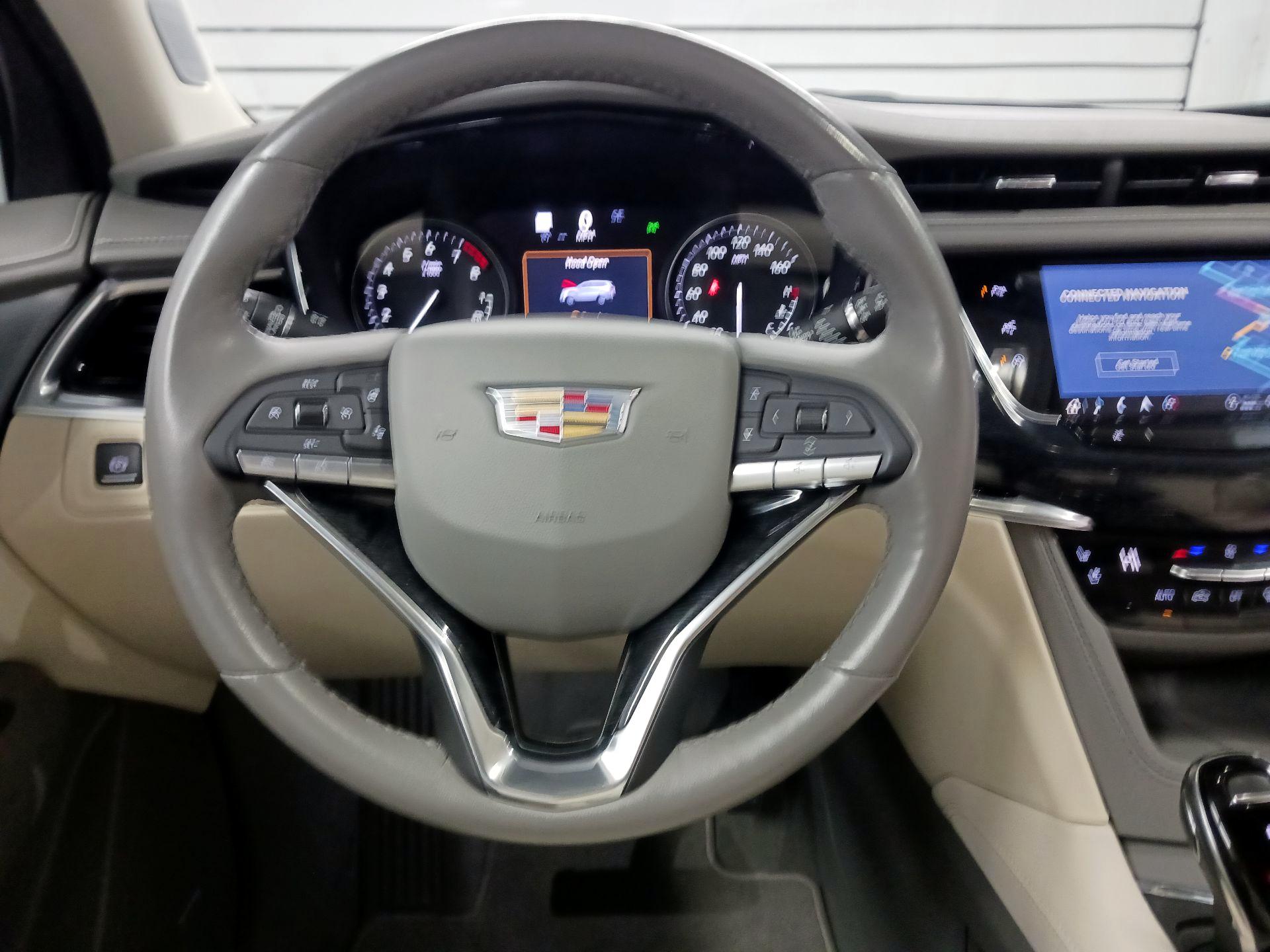Thumbnail: 2023 Cadillac XT6 - 10