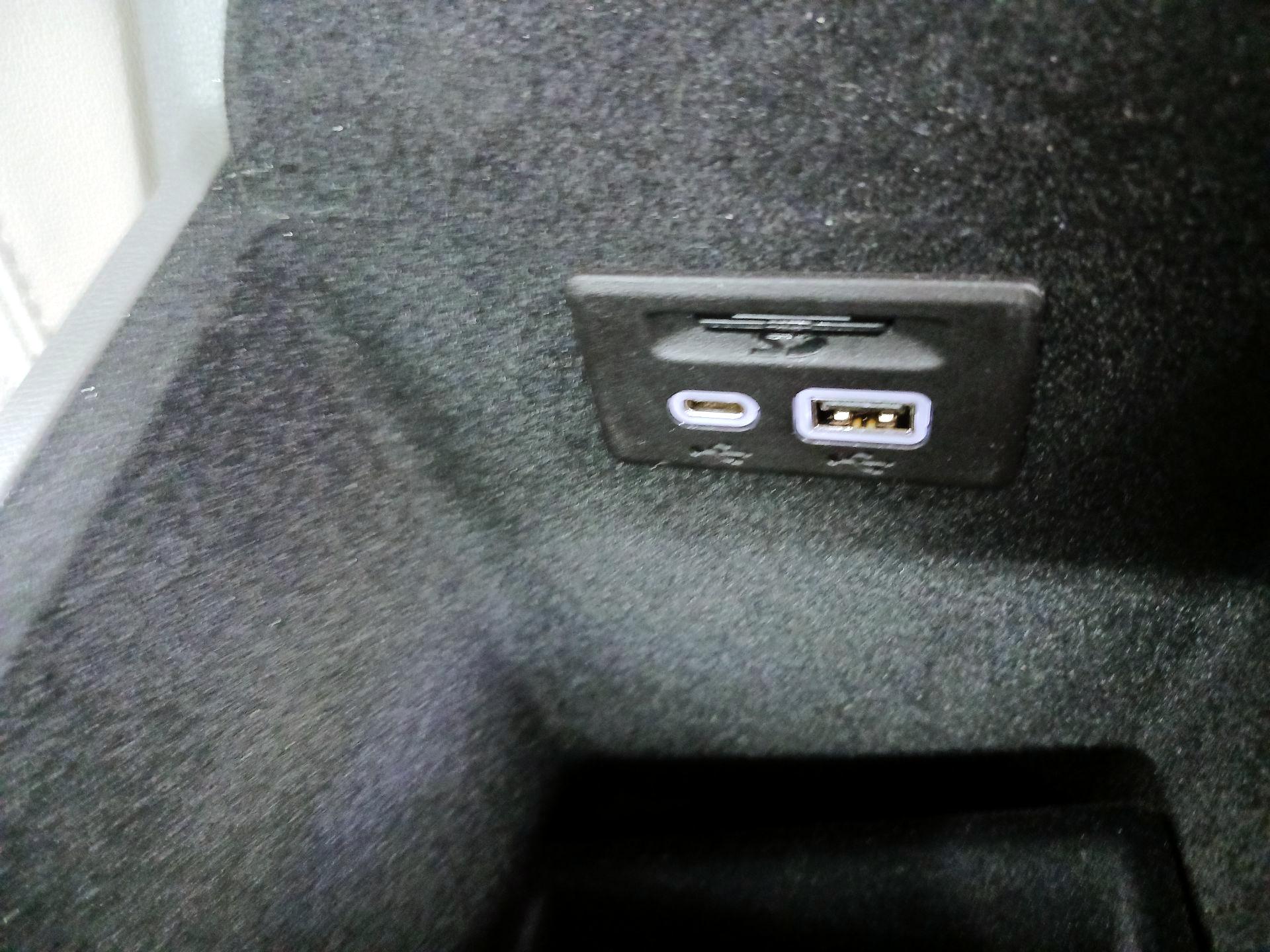 Thumbnail: 2023 Cadillac XT6 - 18