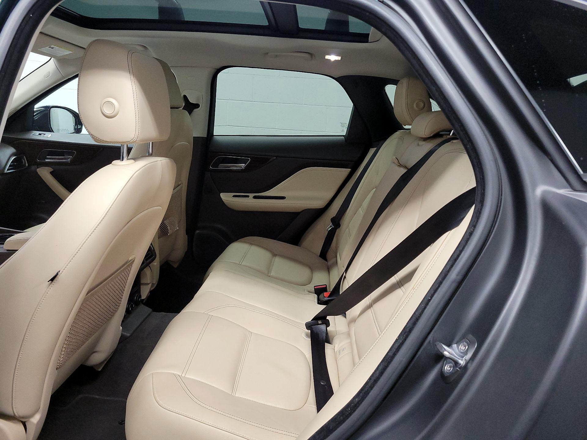 Thumbnail: 2017 Jaguar F-Pace - 17