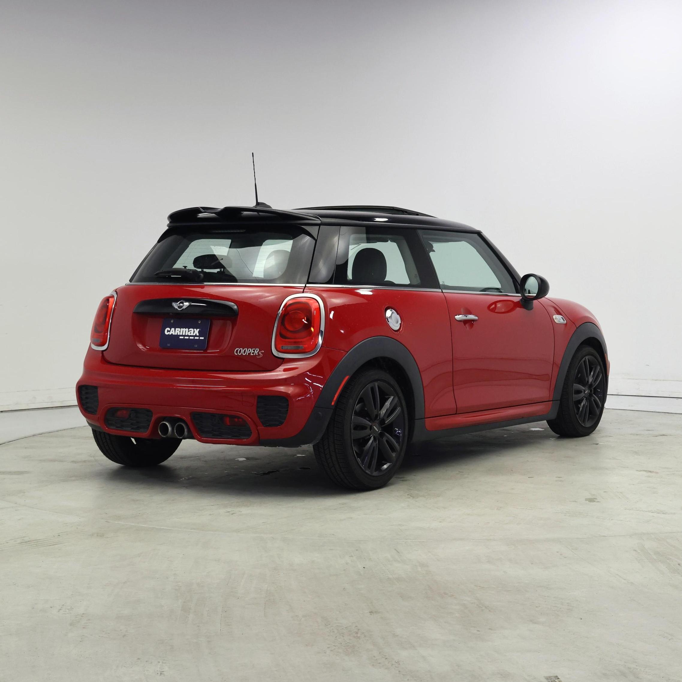 Thumbnail: 2018 MINI Cooper Hardtop - 8