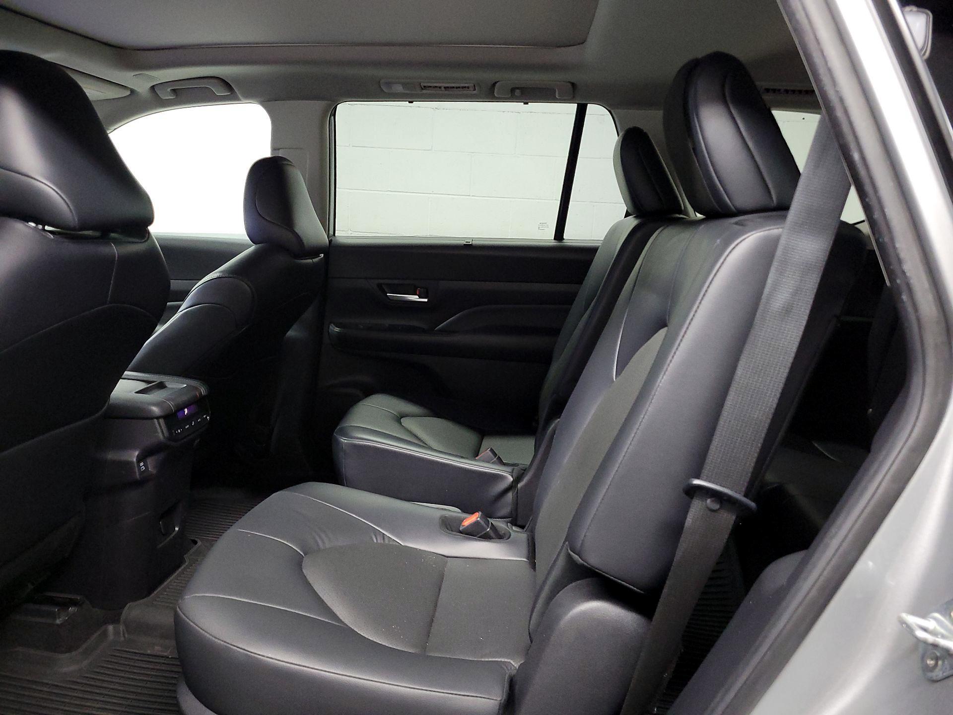 Thumbnail: 2024 Toyota Grand Highlander - 17