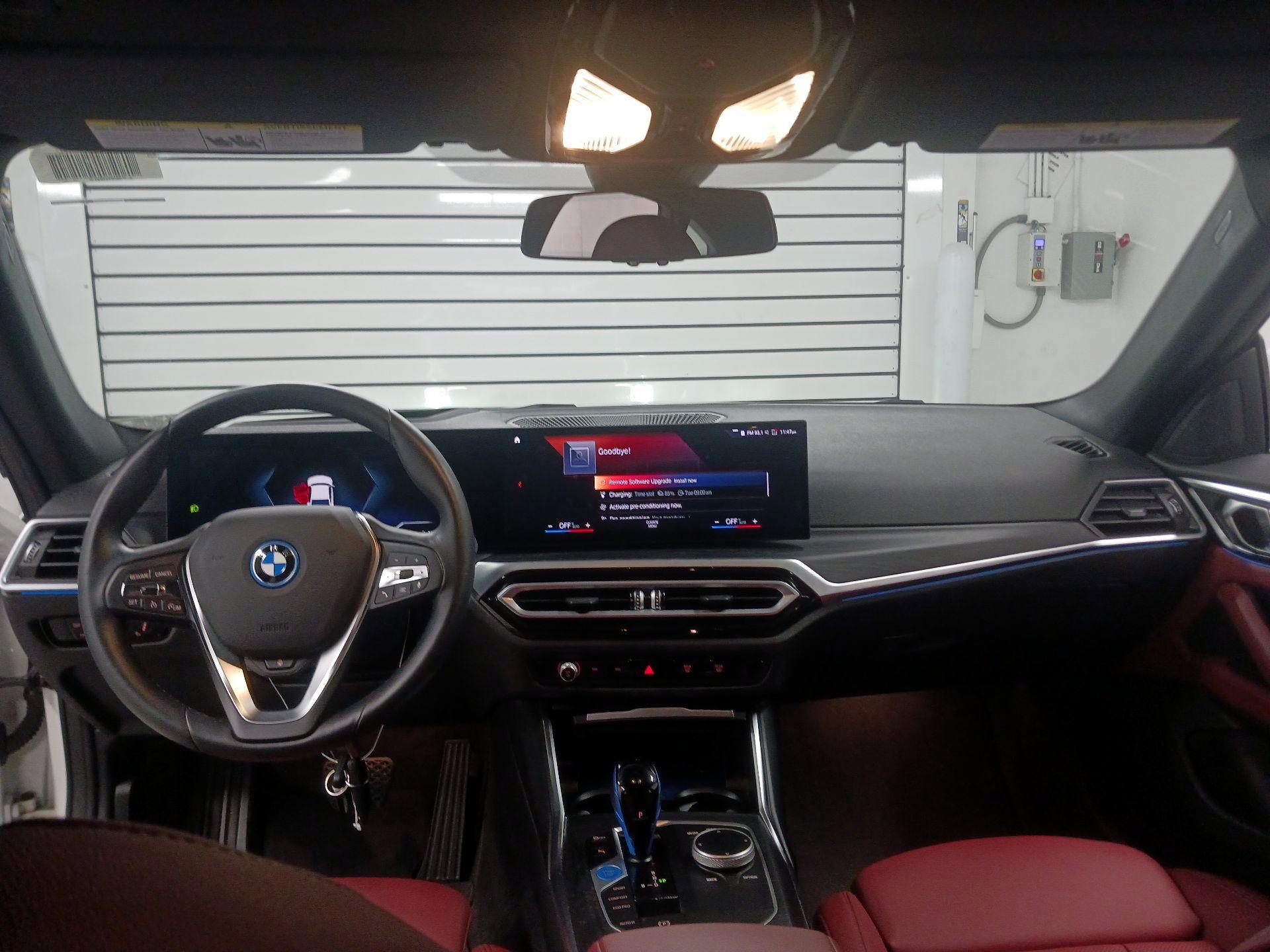 Thumbnail: 2023 BMW i4 - 9