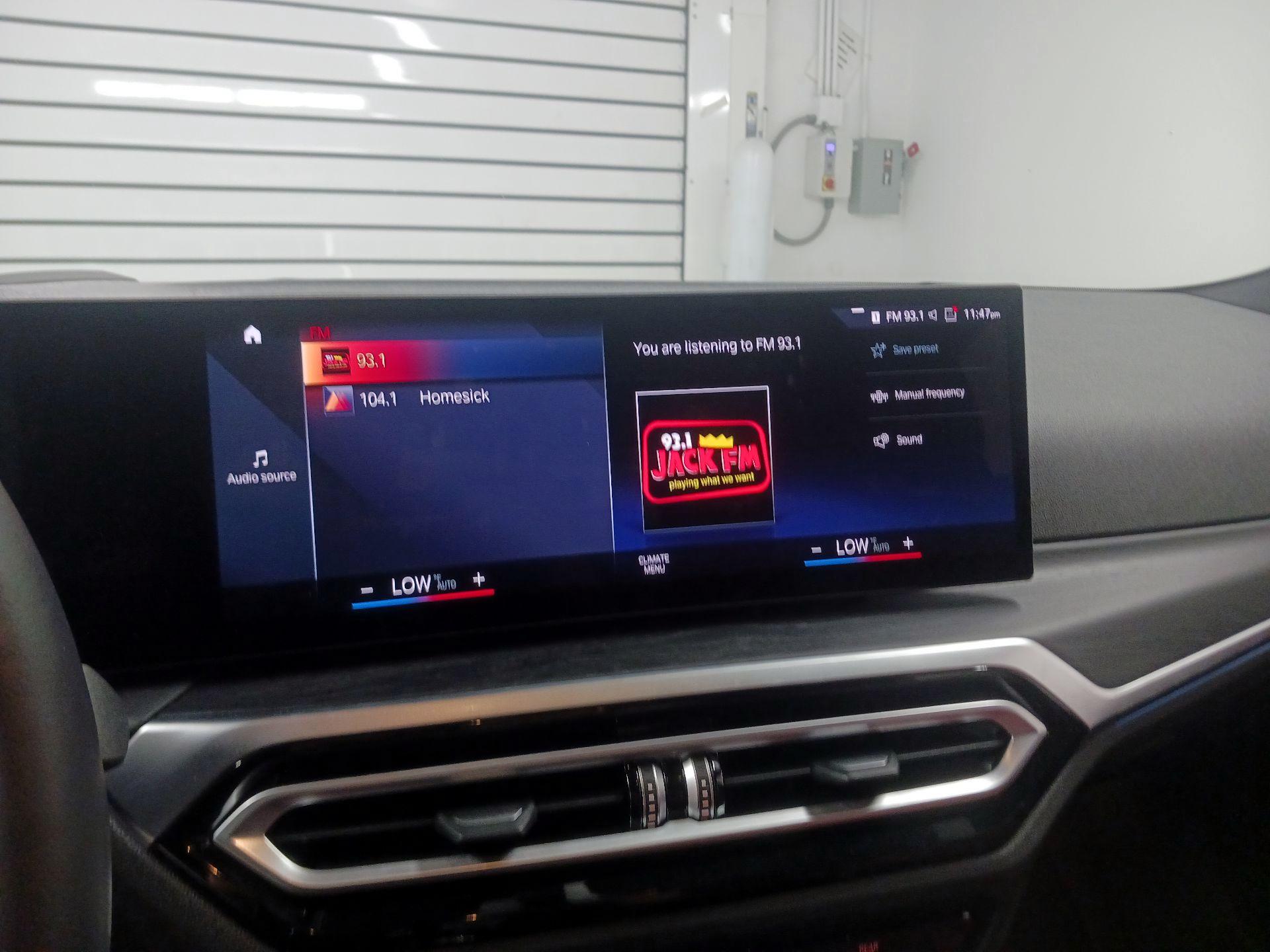 Thumbnail: 2023 BMW i4 - 14