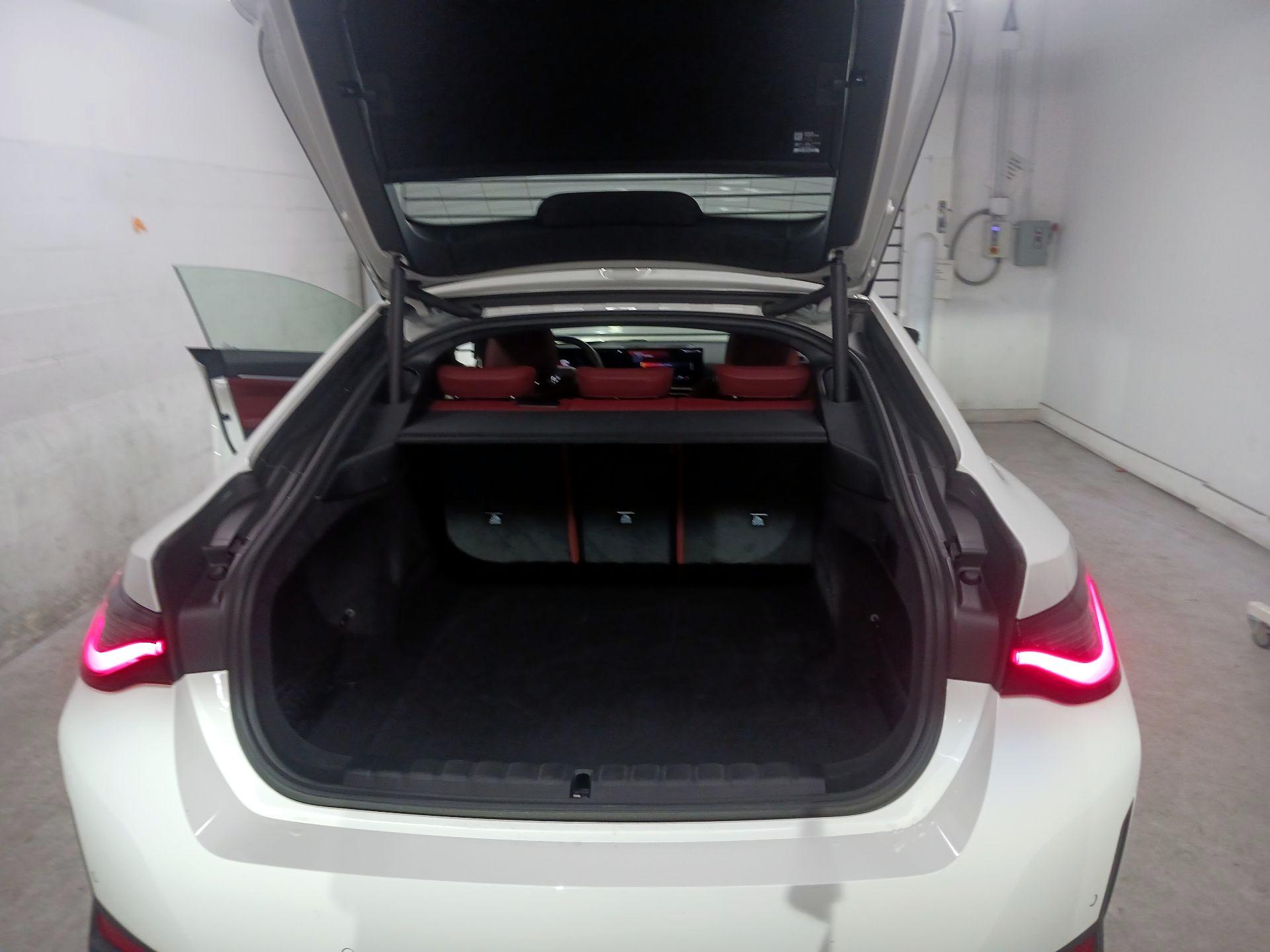 Thumbnail: 2023 BMW i4 - 18