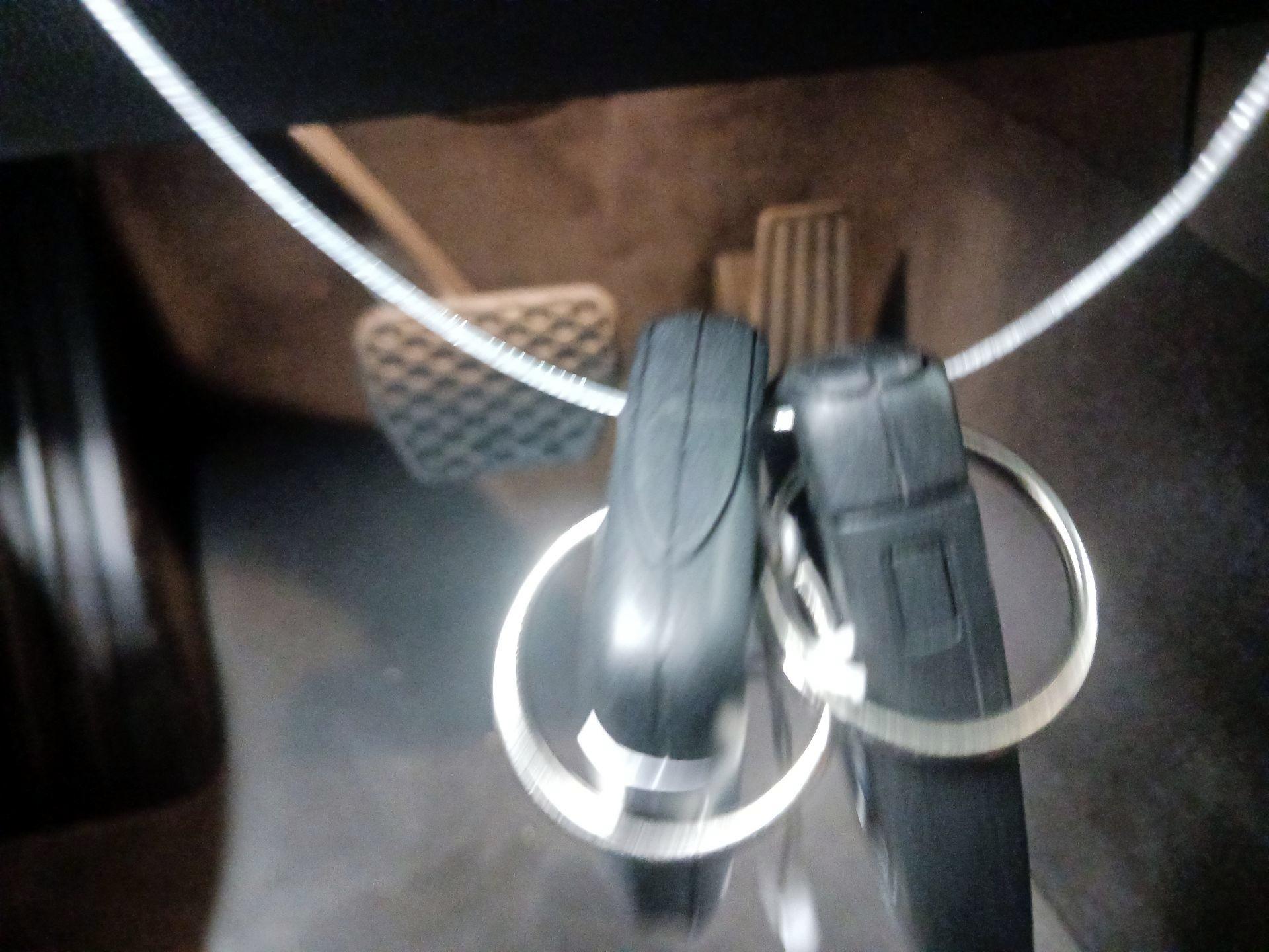 Thumbnail: 2023 BMW i4 - 20