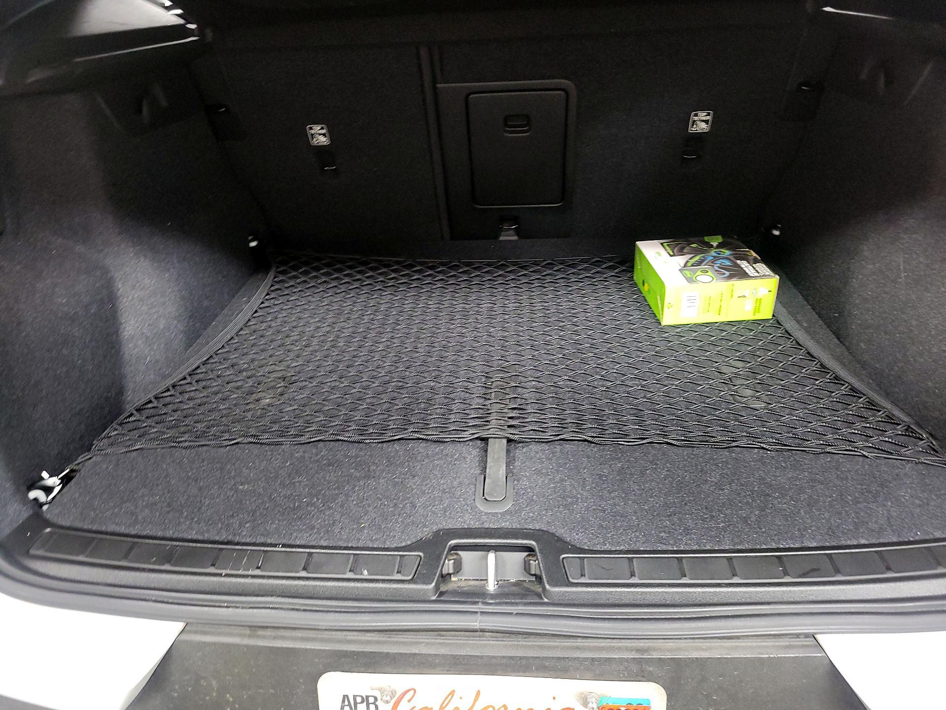 Thumbnail: 2021 Volvo XC40 - 16