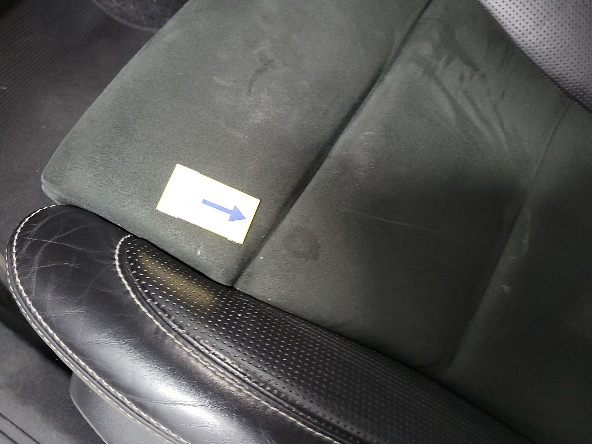 Thumbnail: 2021 Volvo XC40 - 19