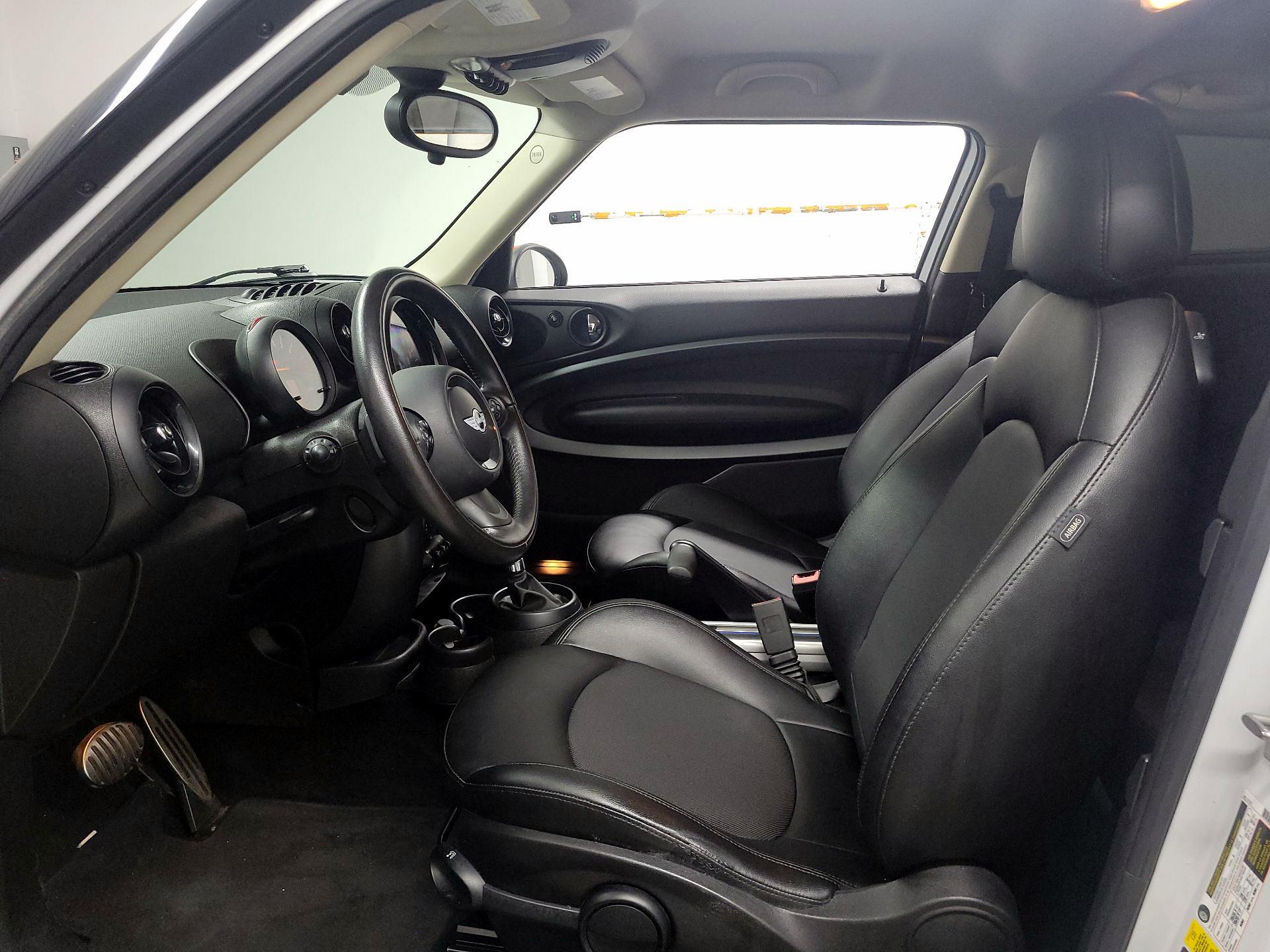 Thumbnail: 2016 MINI Cooper Paceman - 11