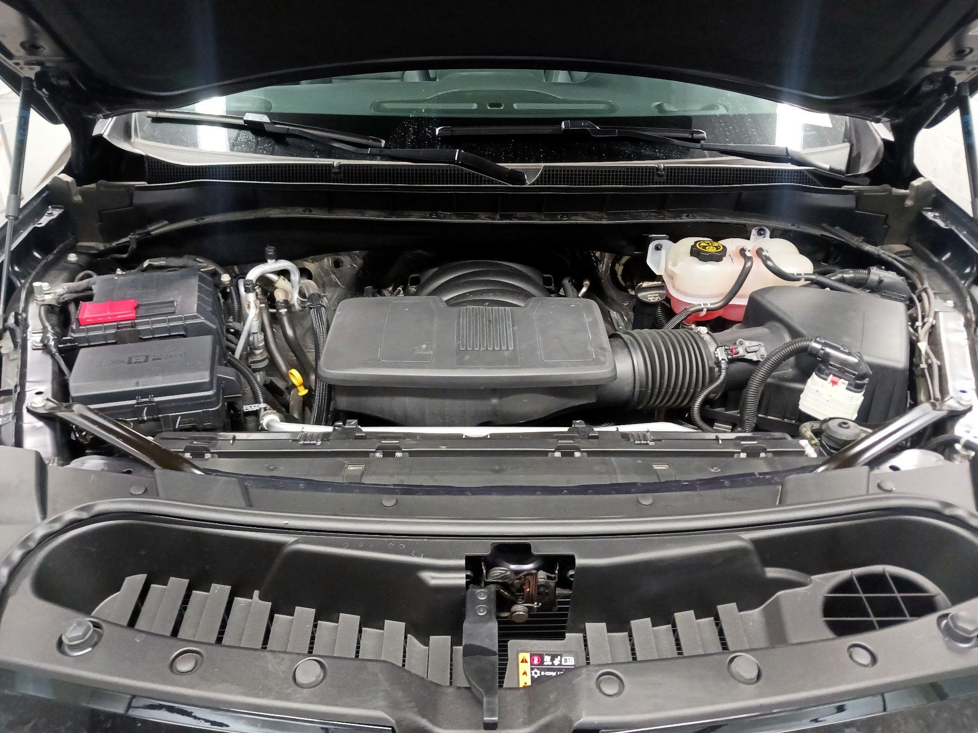 Thumbnail: 2023 Chevrolet Tahoe - 18