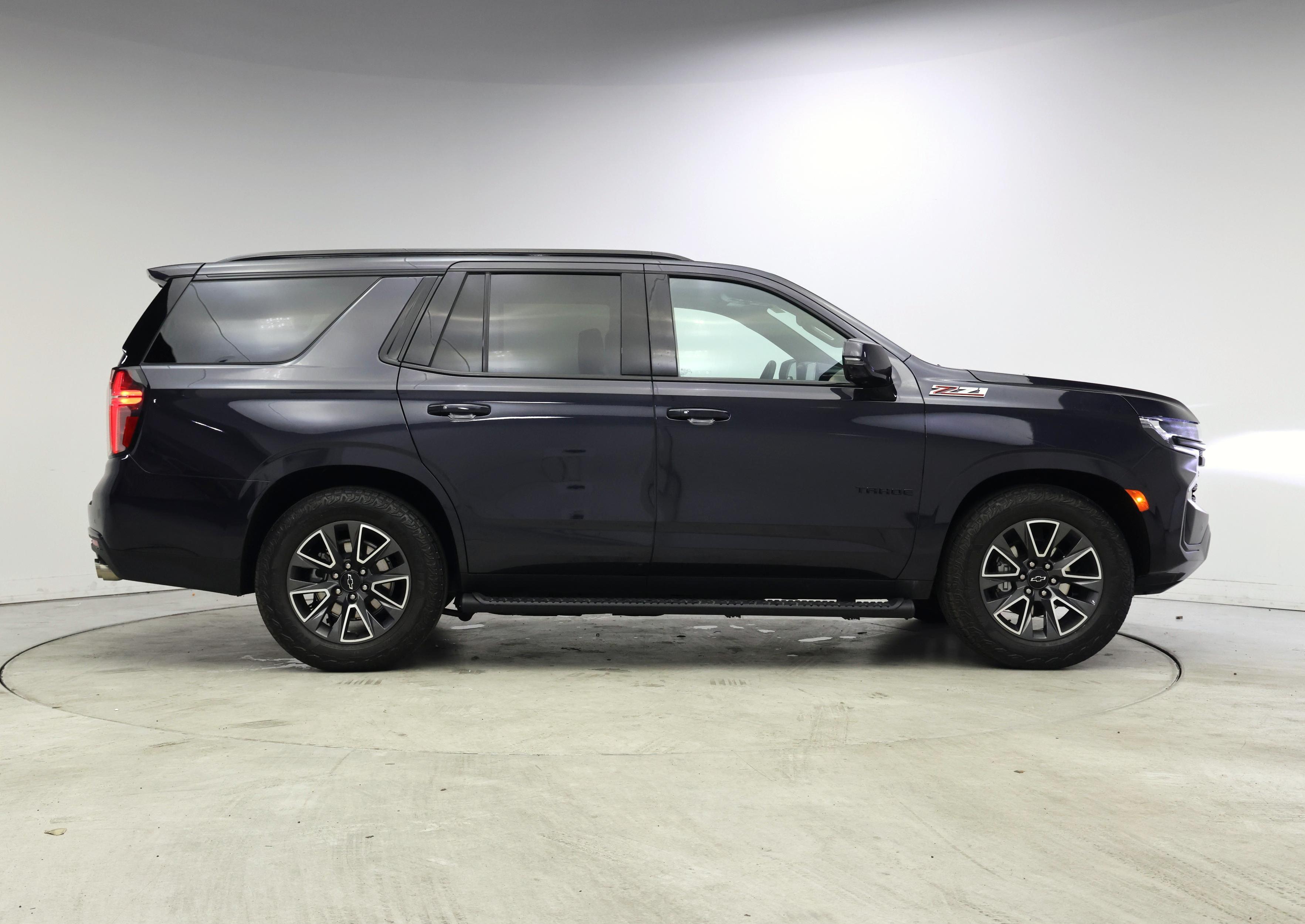 Thumbnail: 2023 Chevrolet Tahoe - 7