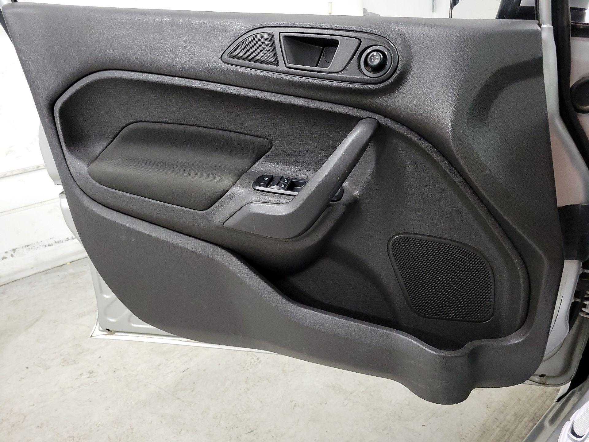 Thumbnail: 2019 Ford Fiesta - 12