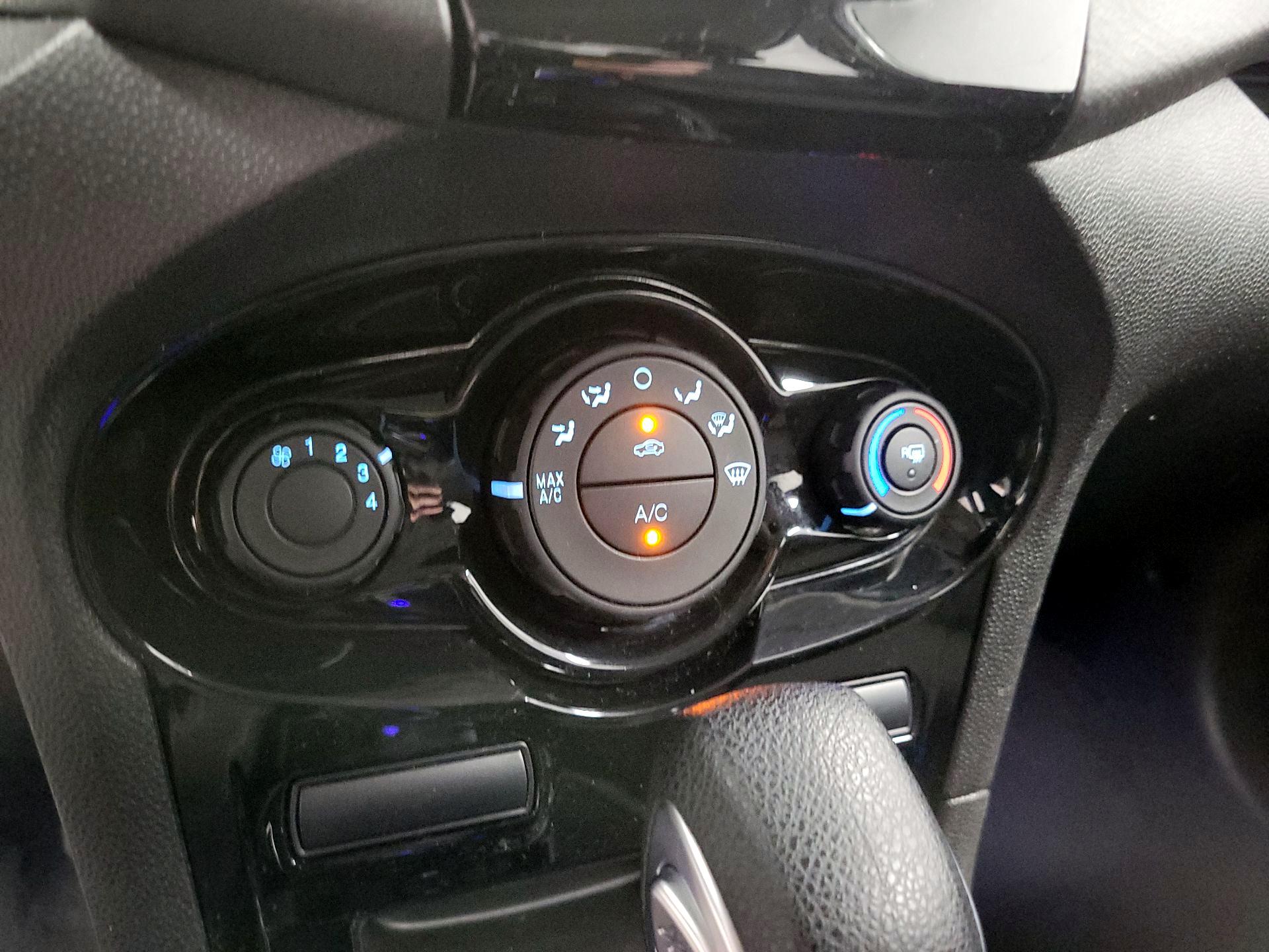 Thumbnail: 2019 Ford Fiesta - 14