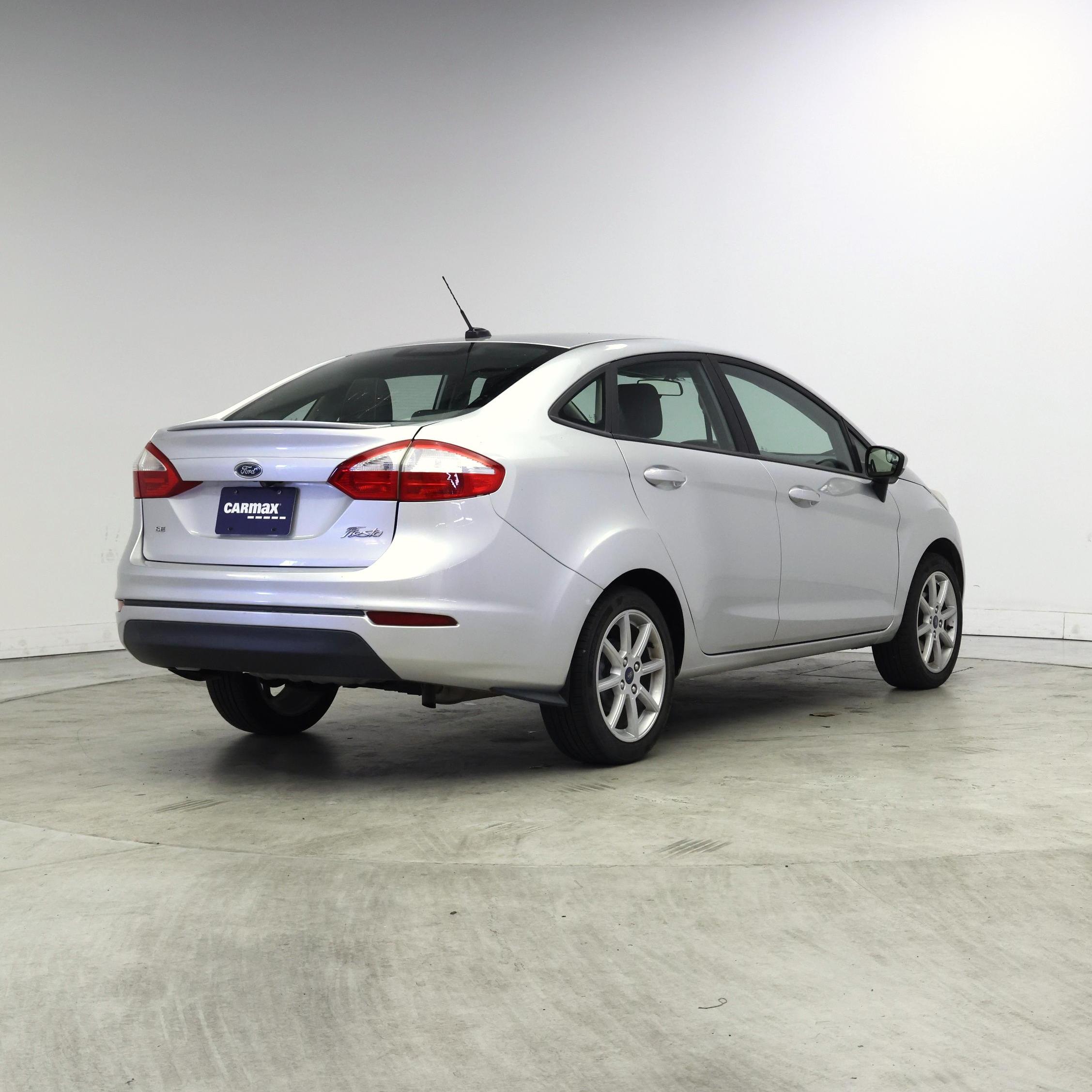 Thumbnail: 2019 Ford Fiesta - 8