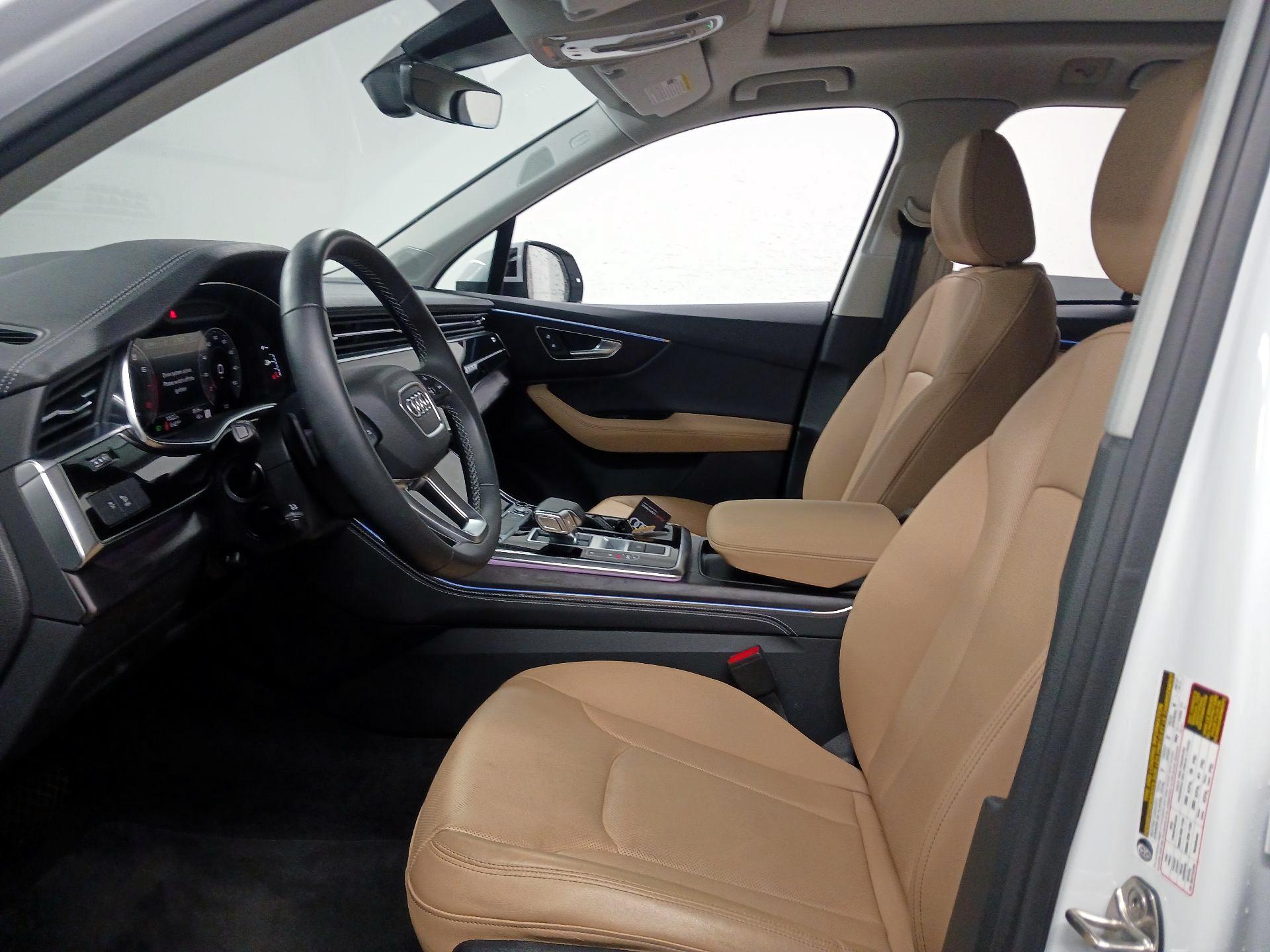 Thumbnail: 2025 Audi Q7 - 11