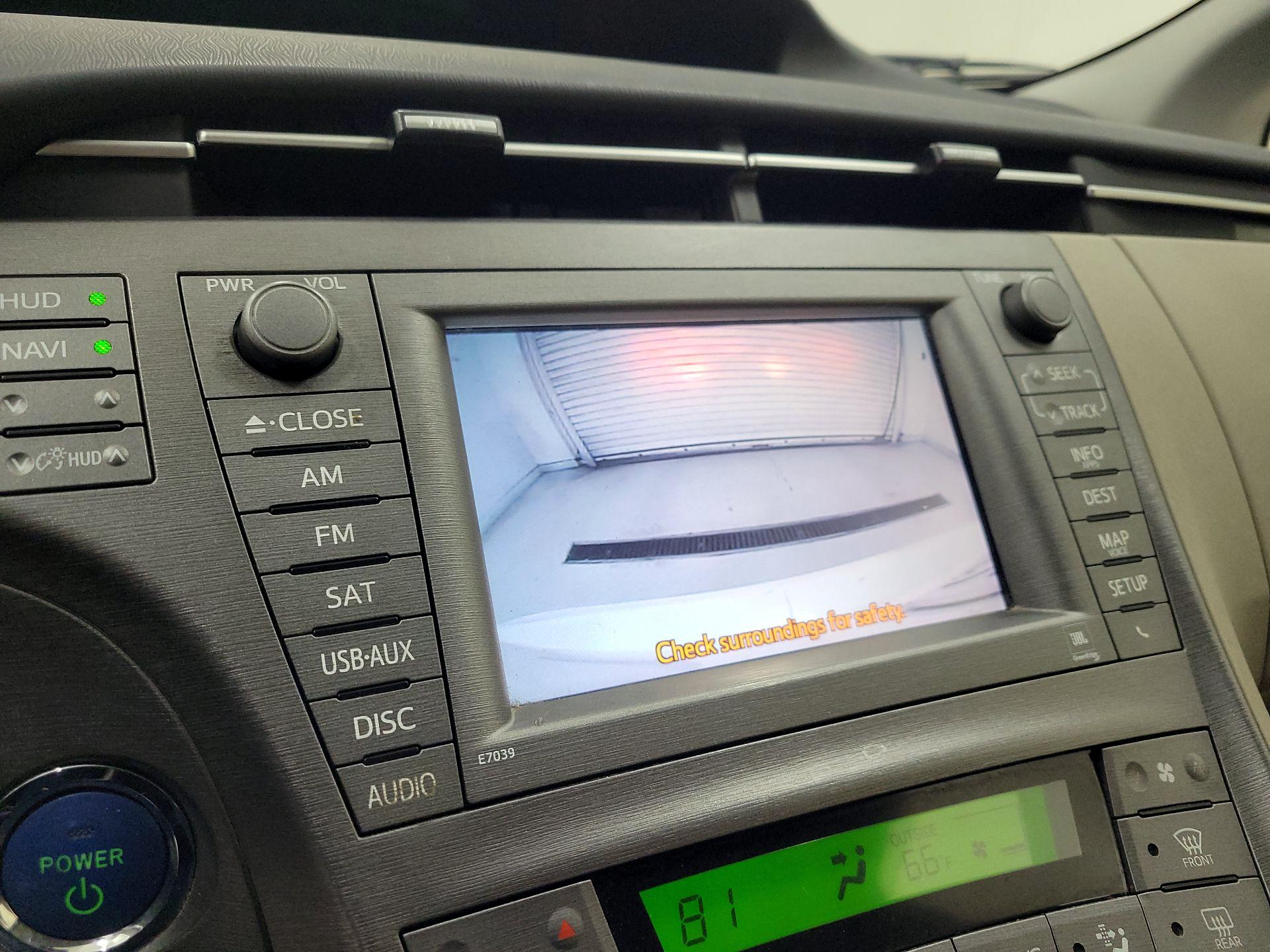 Thumbnail: 2015 Toyota Prius - 15