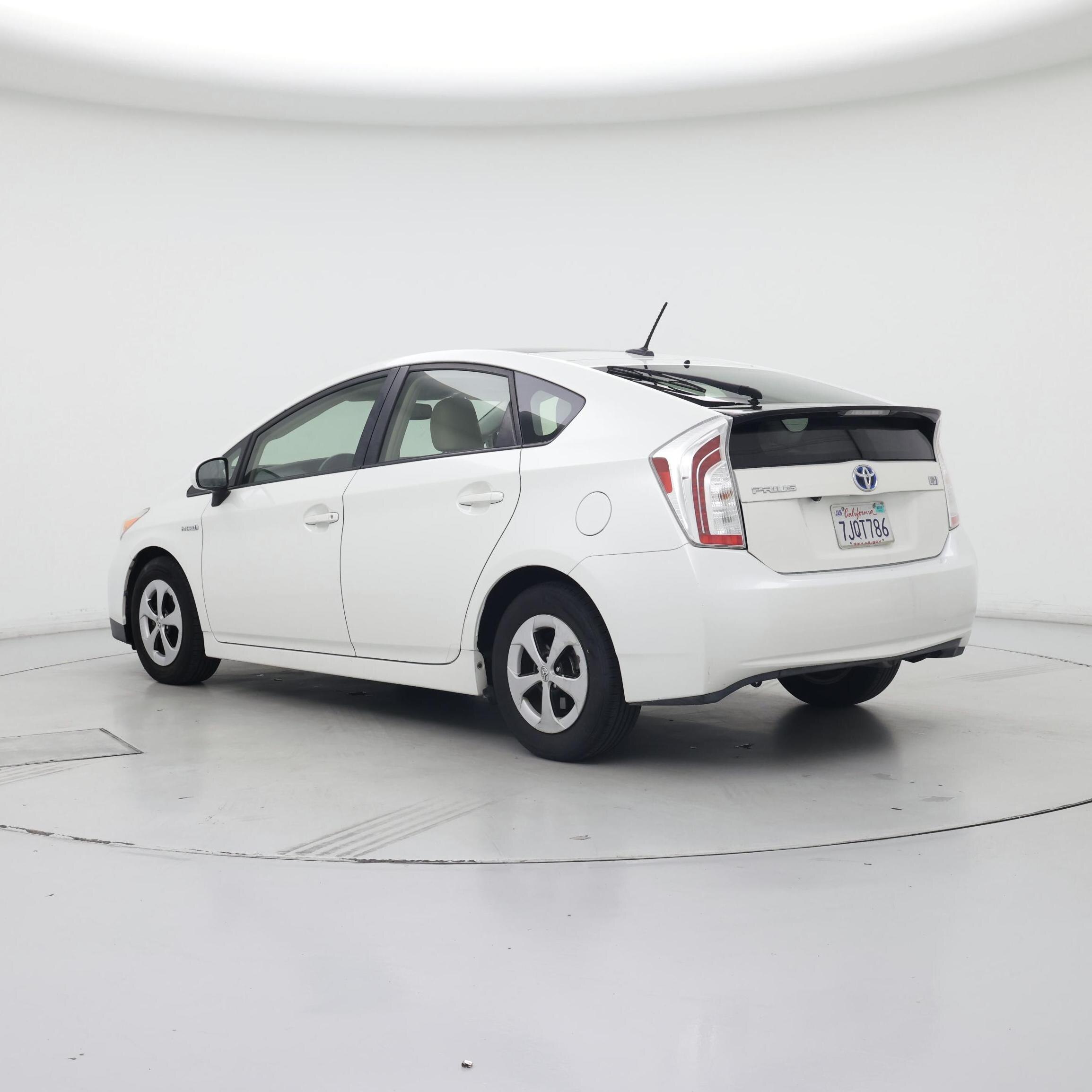 Thumbnail: 2015 Toyota Prius - 2