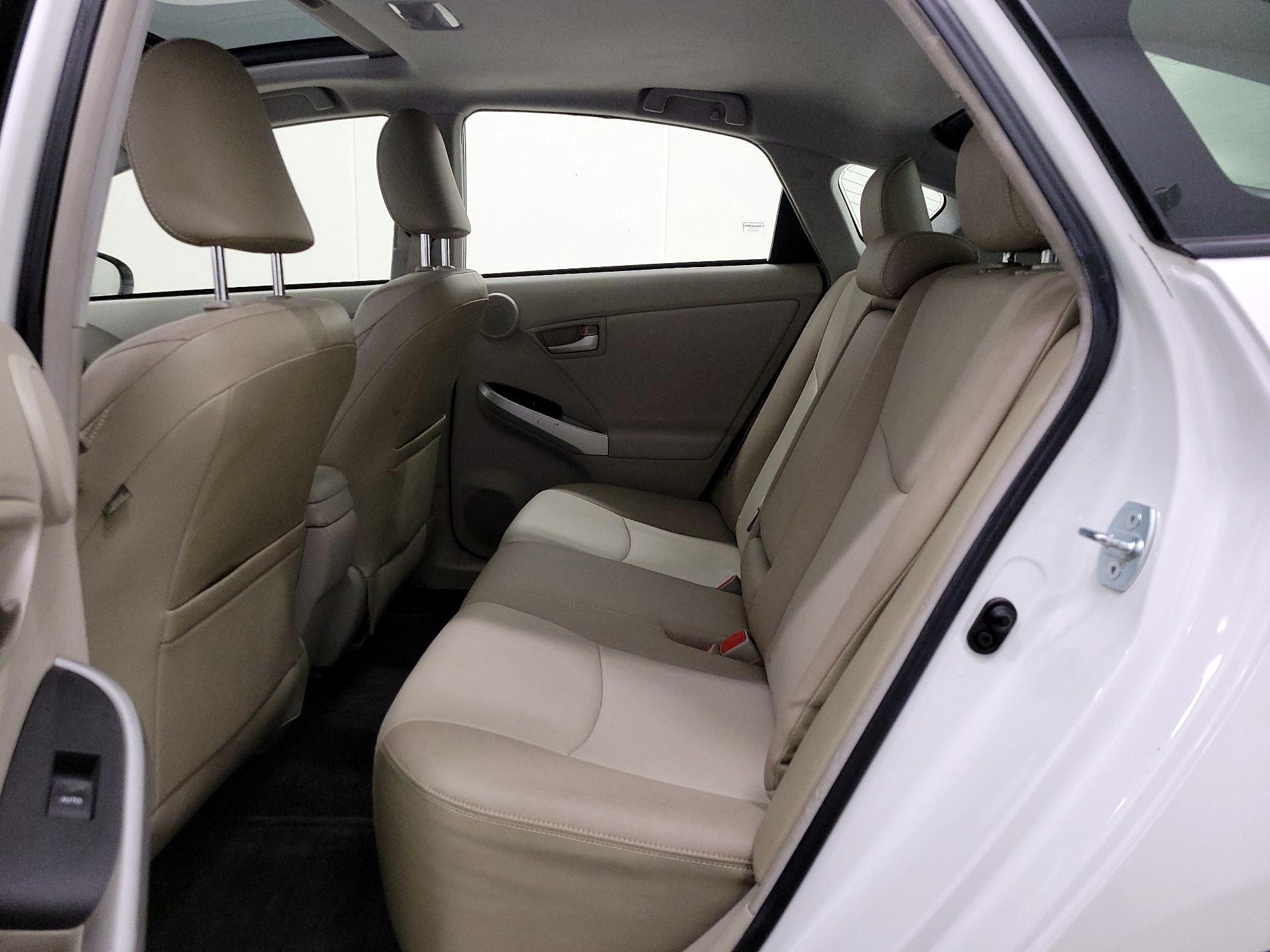 Thumbnail: 2015 Toyota Prius - 20