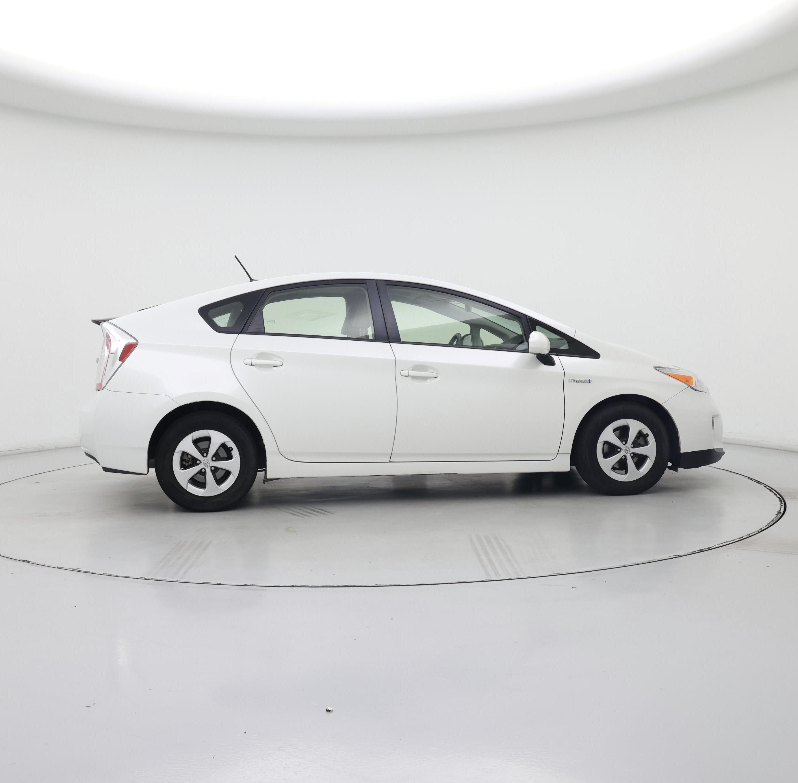 Thumbnail: 2015 Toyota Prius - 7
