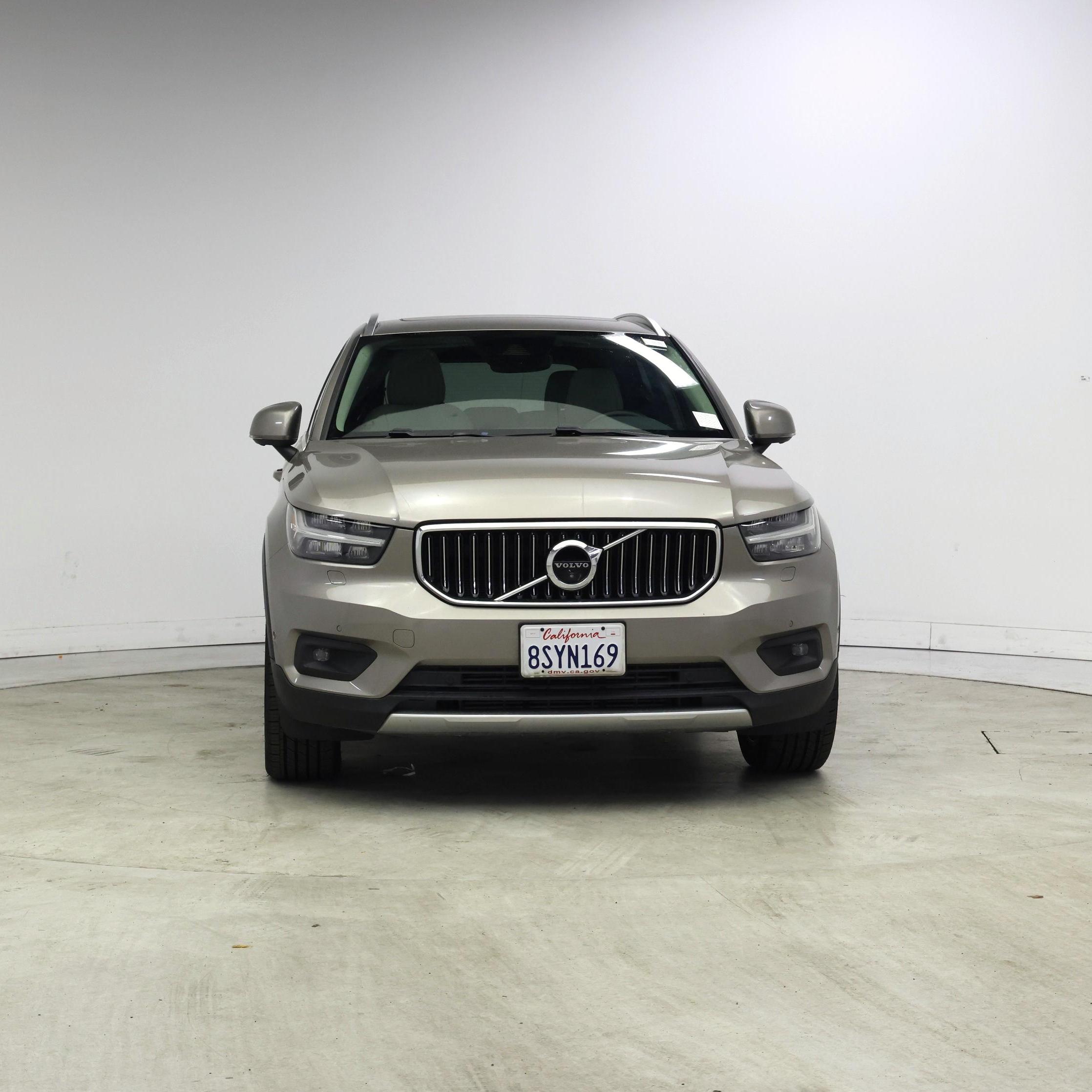 Thumbnail: 2021 Volvo XC40 - 5