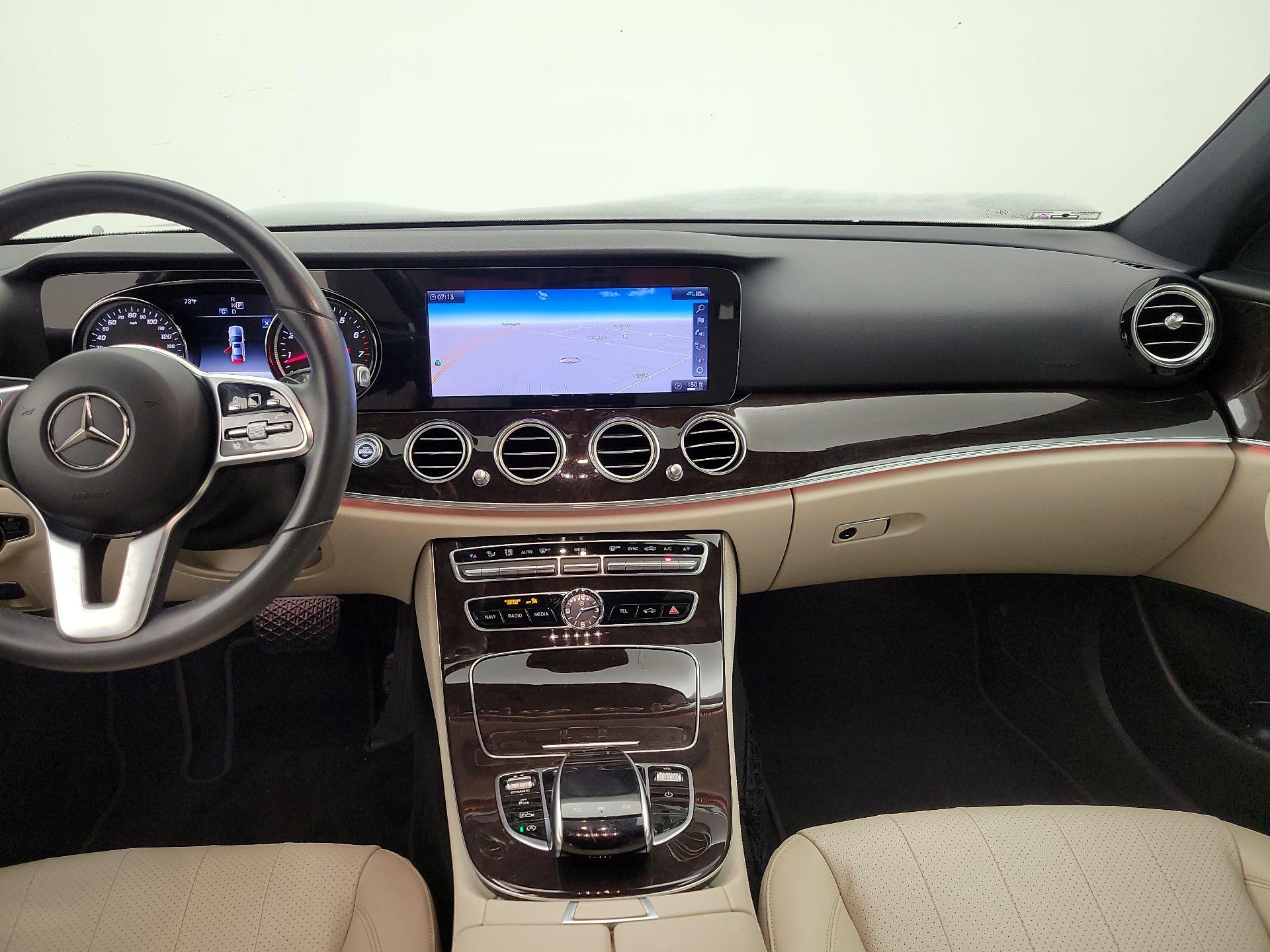 Thumbnail: 2019 Mercedes-Benz E-Class - 9