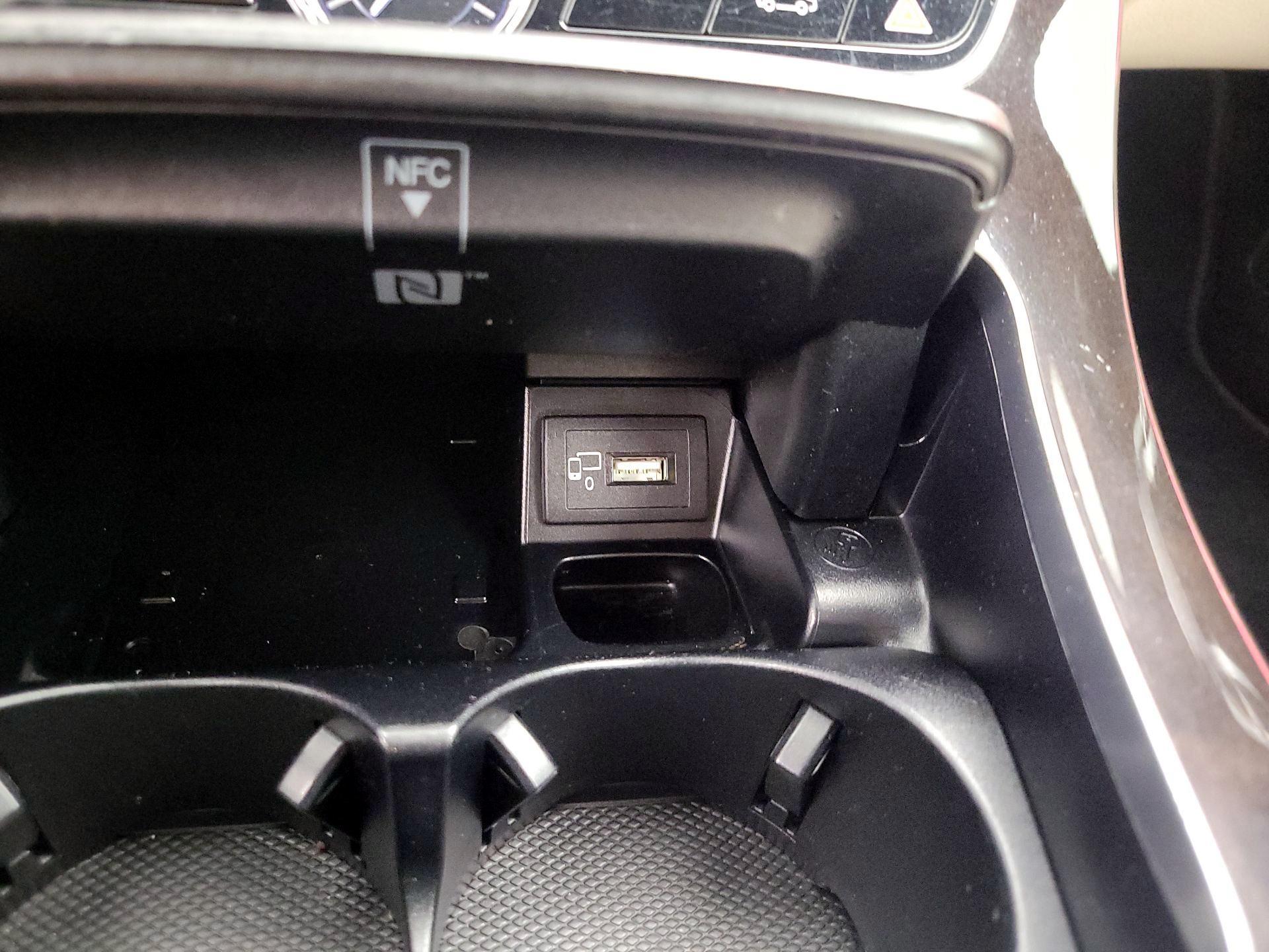 Thumbnail: 2019 Mercedes-Benz E-Class - 19