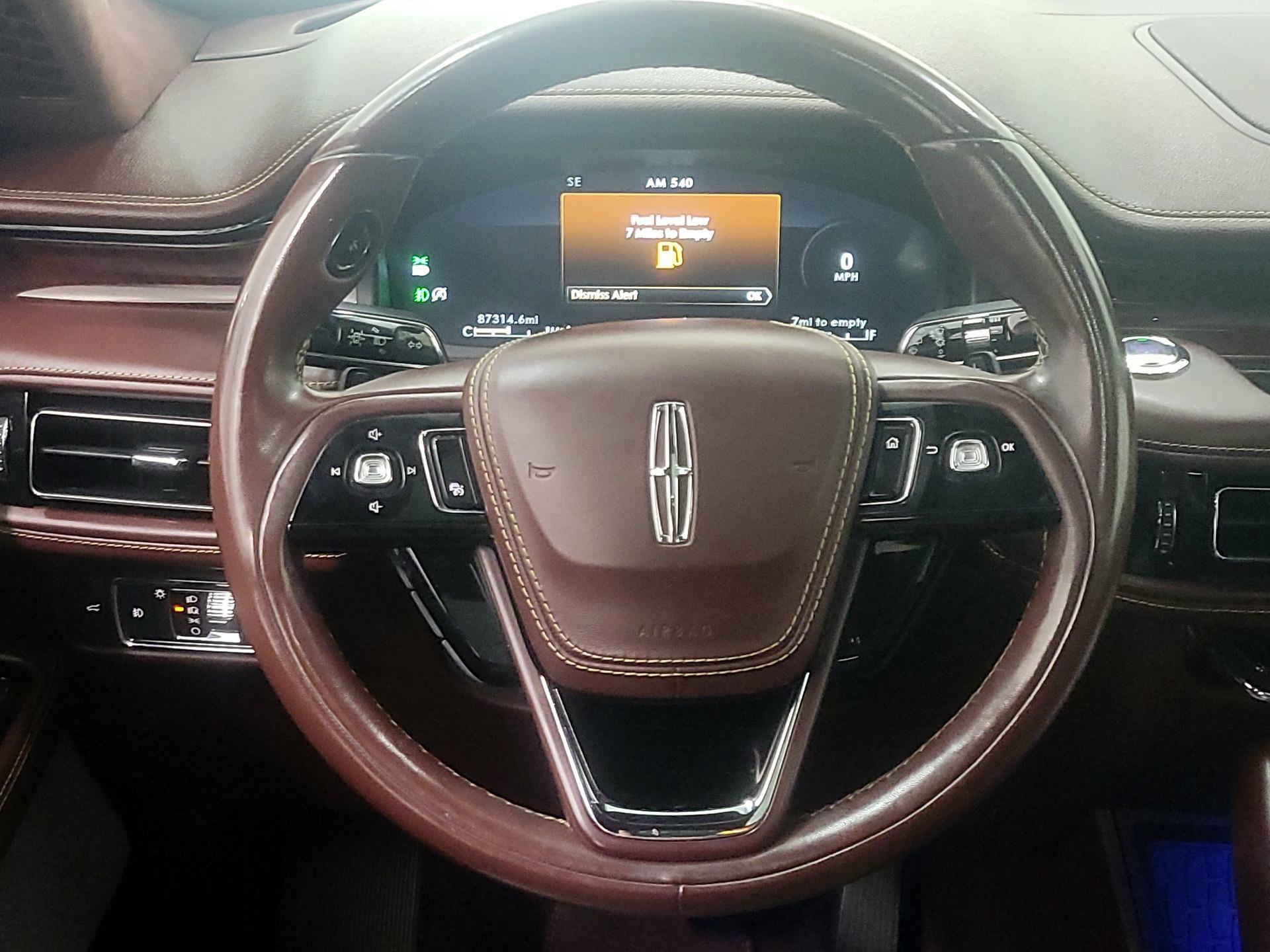 Thumbnail: 2020 Lincoln Aviator - 10