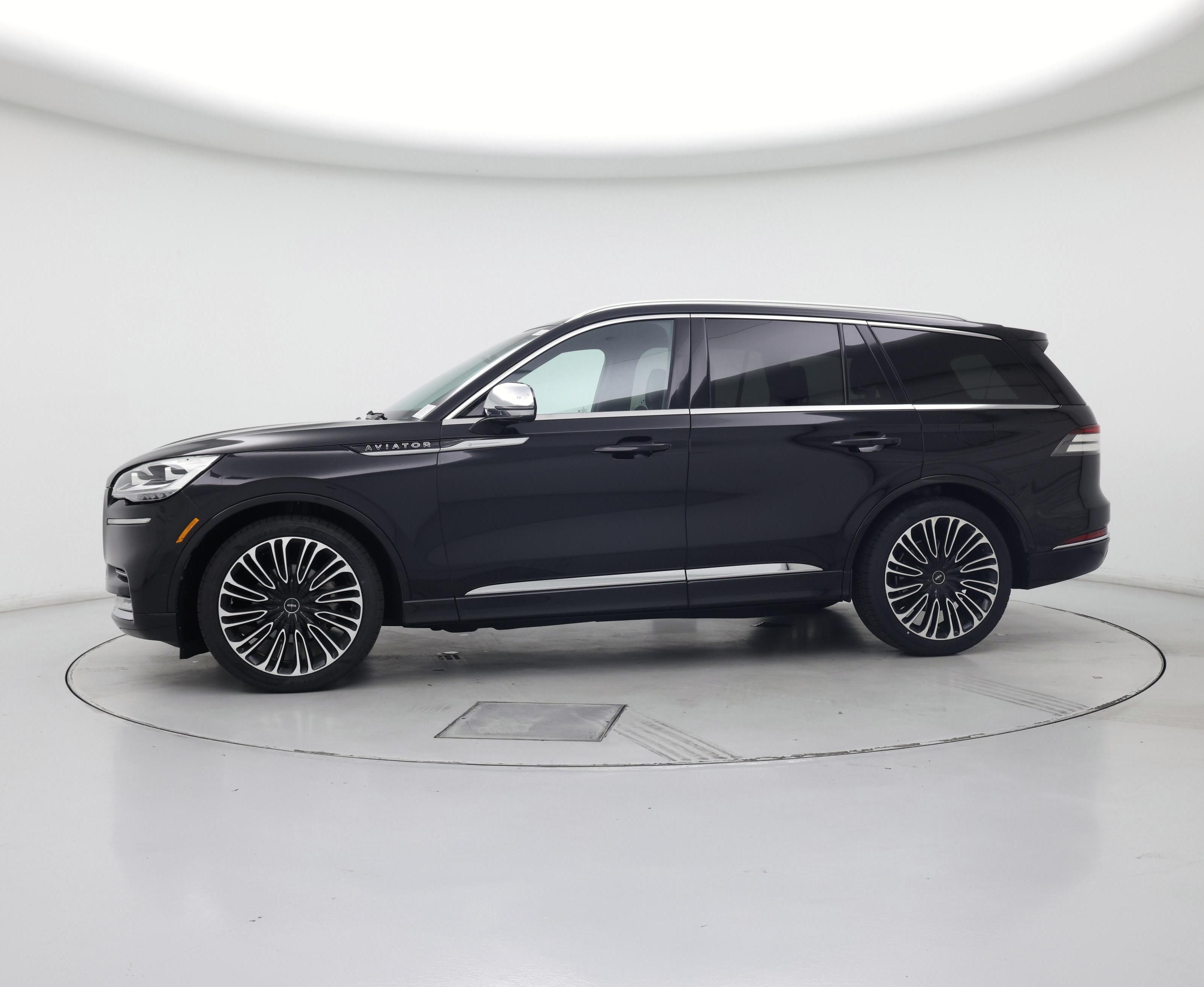 Thumbnail: 2020 Lincoln Aviator - 3