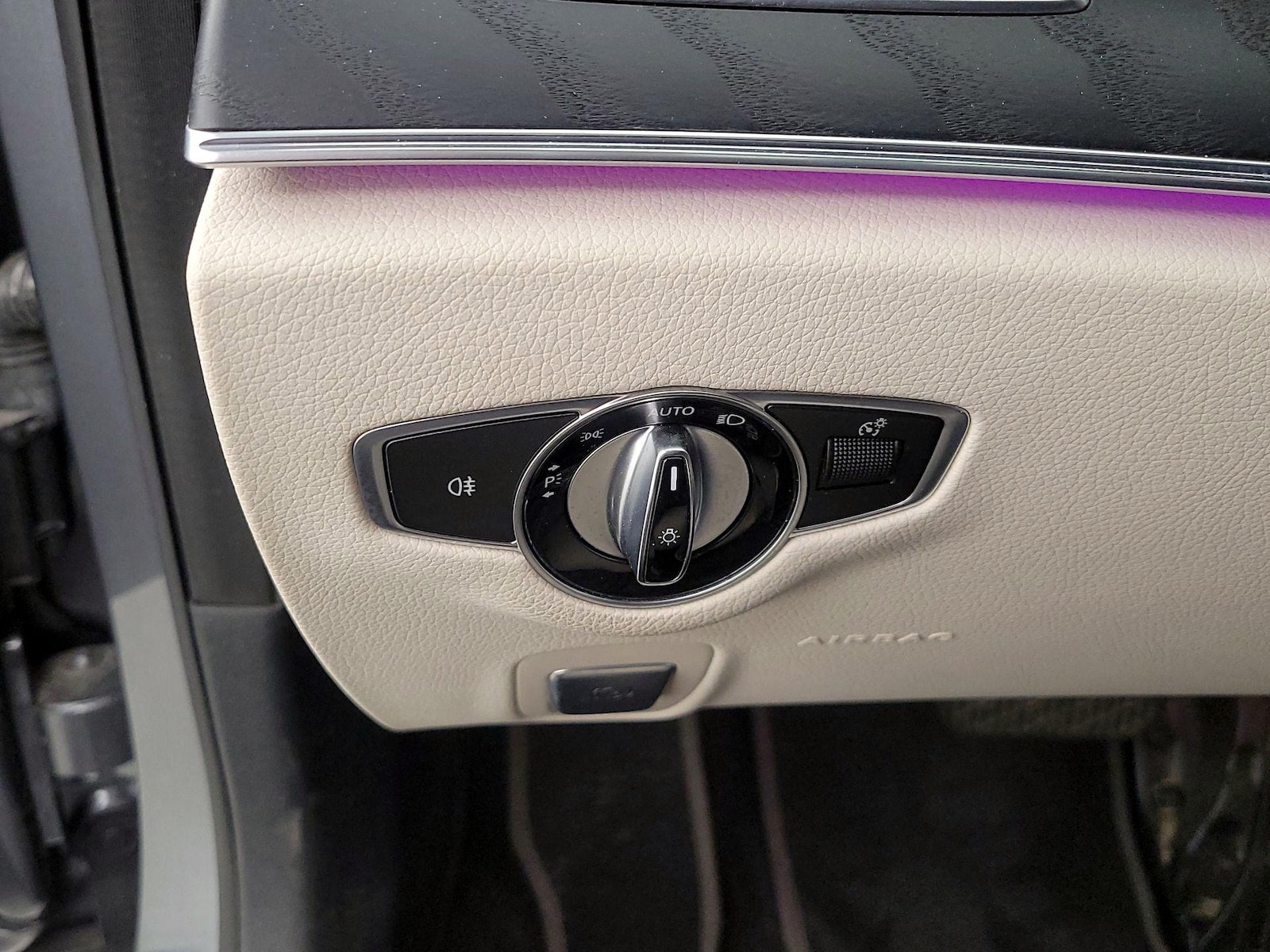2019 Mercedes-Benz E-Class E300 - Photo 12