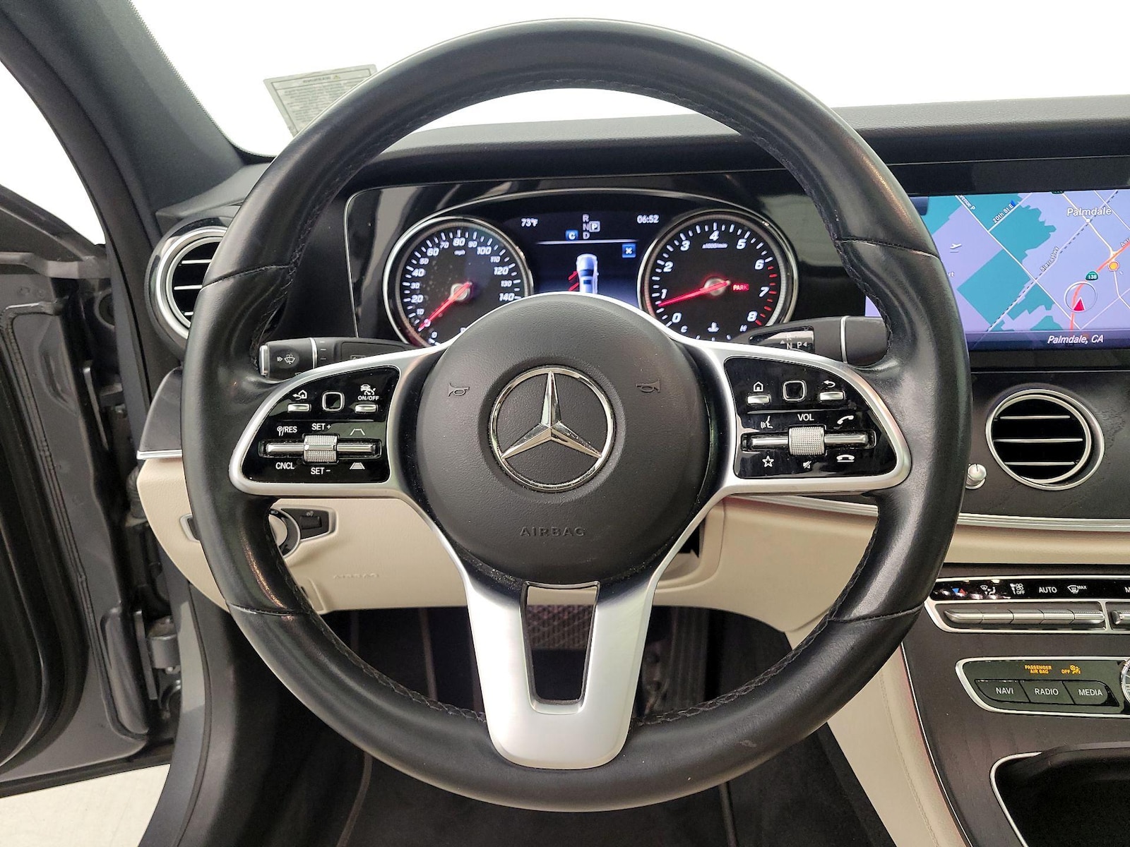 2019 Mercedes-Benz E-Class E300 - Photo 9