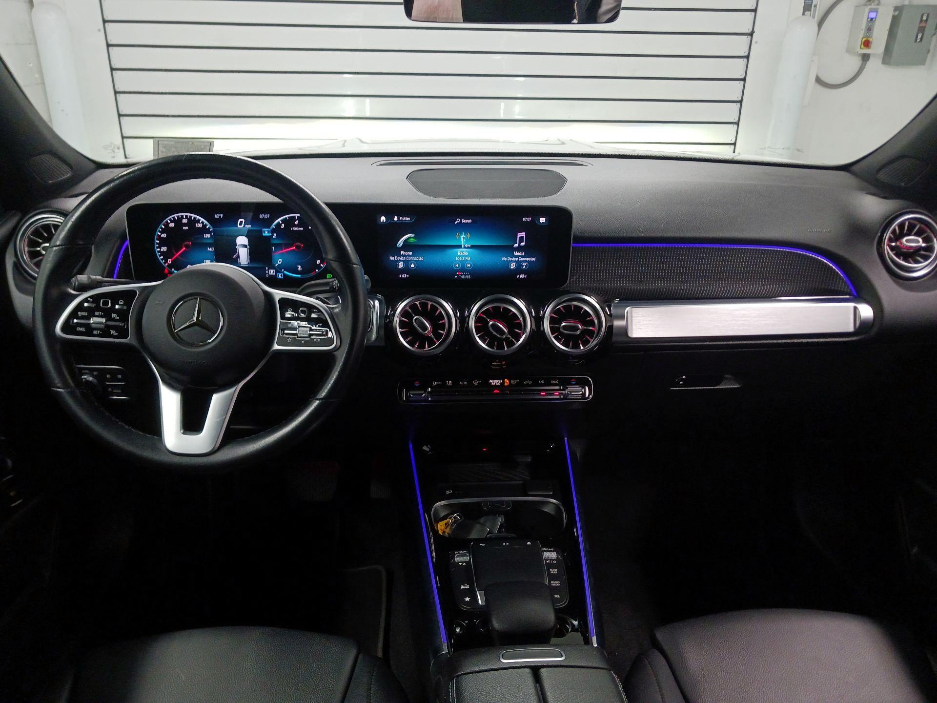 Thumbnail: 2021 Mercedes-Benz GLB - 9