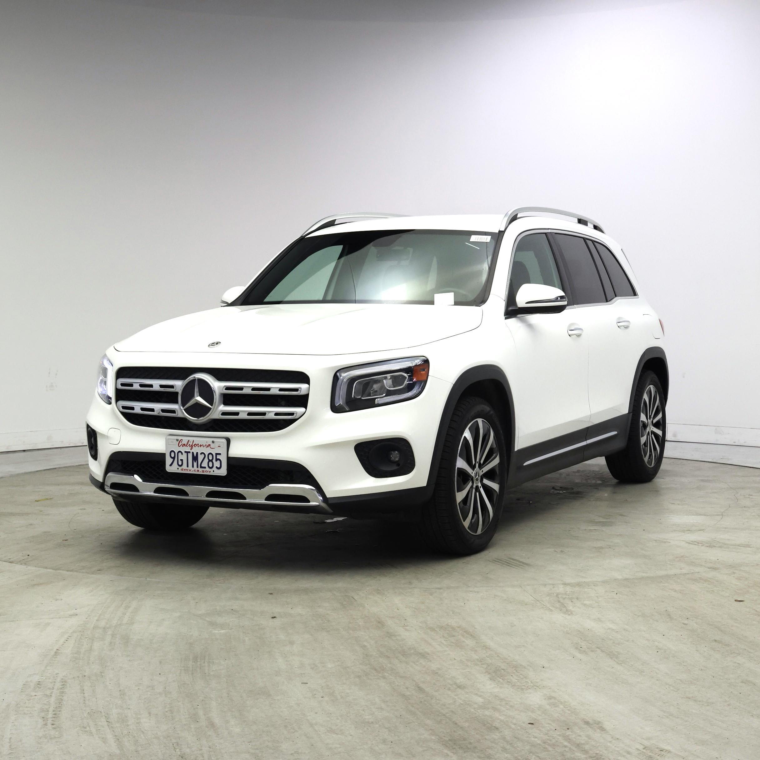 Thumbnail: 2021 Mercedes-Benz GLB - 4