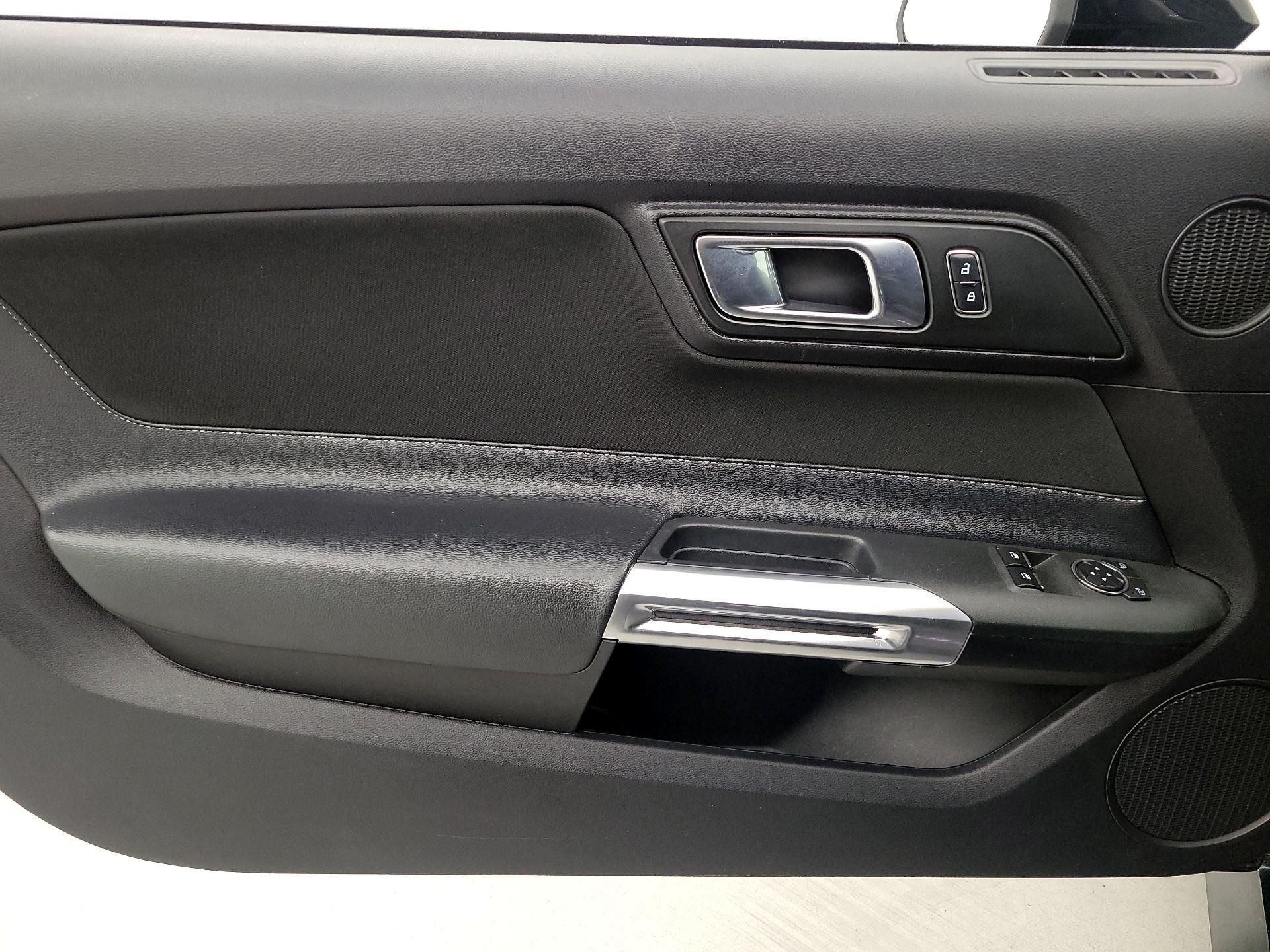 Thumbnail: 2018 Ford Mustang - 12