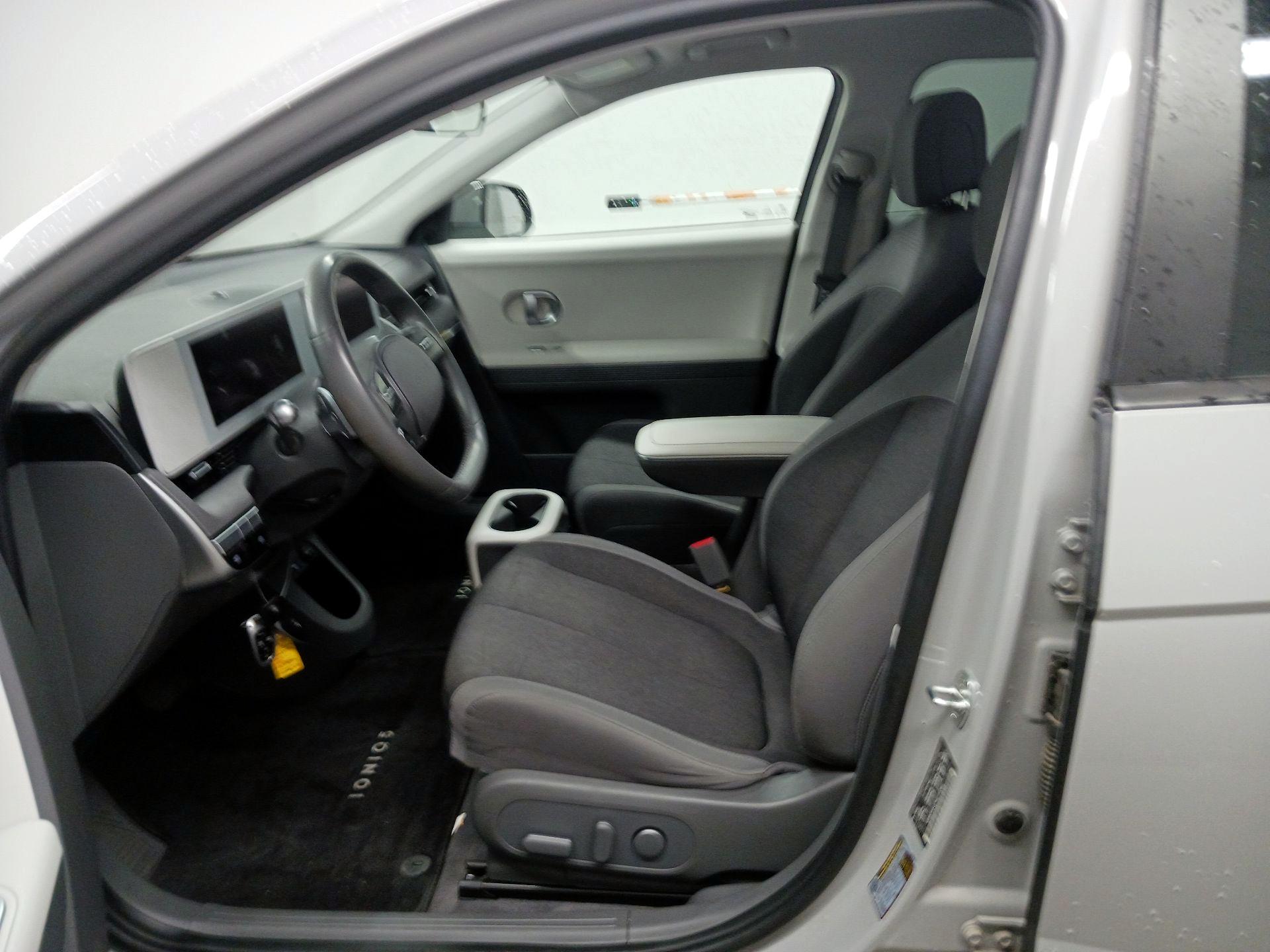 Thumbnail: 2022 Hyundai Ioniq 5 - 11