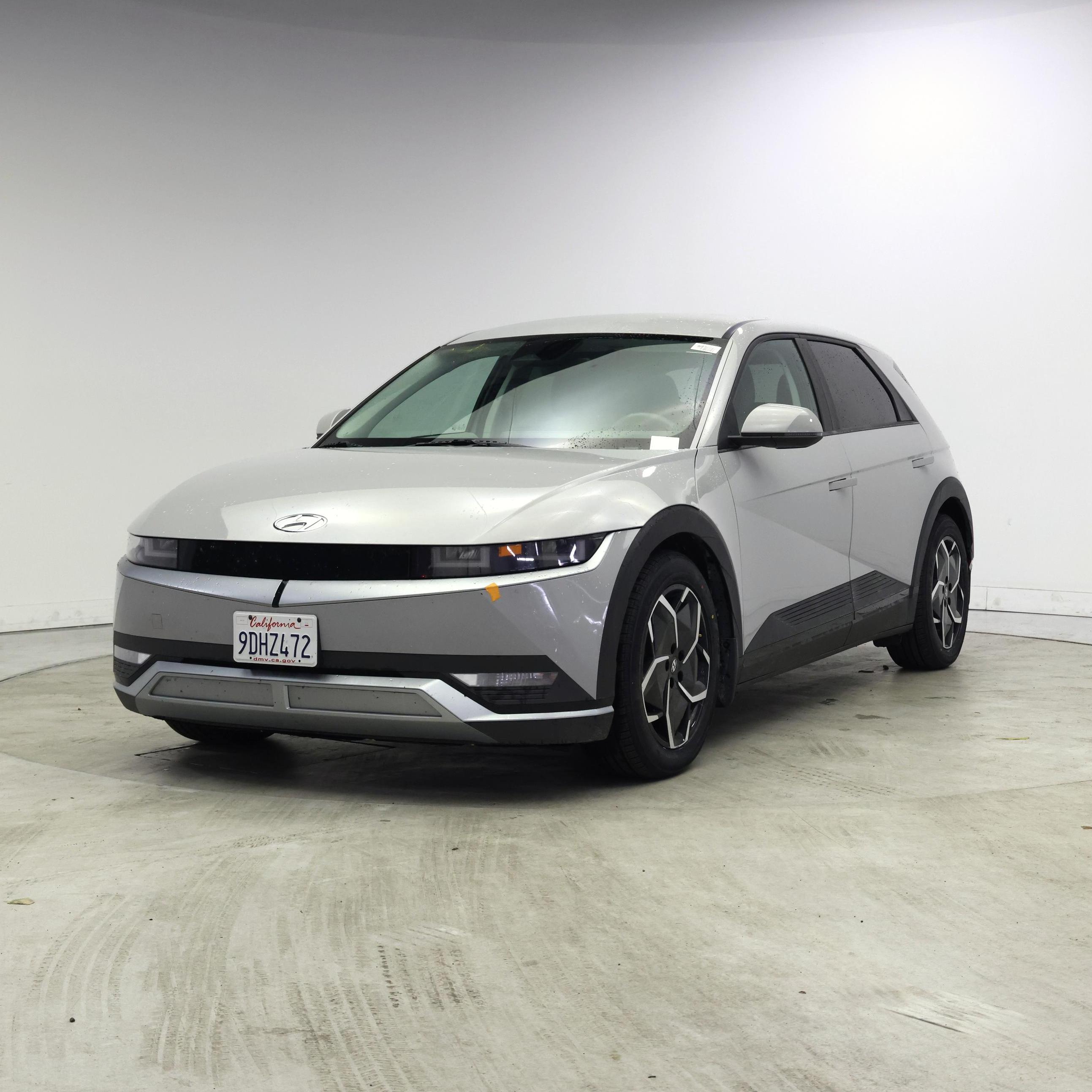 Thumbnail: 2022 Hyundai Ioniq 5 - 4