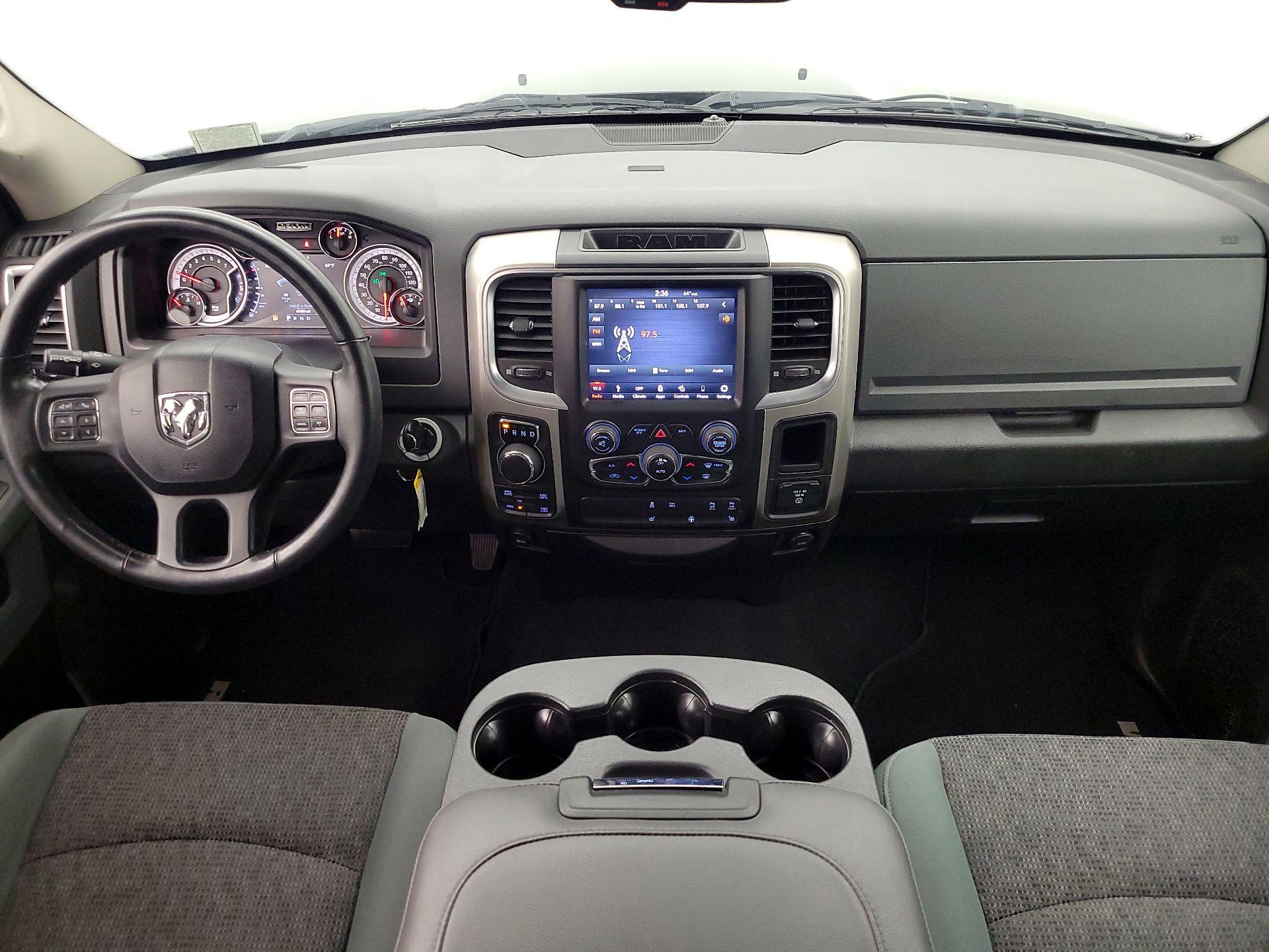 Thumbnail: 2019 RAM 1500 Classic - 9