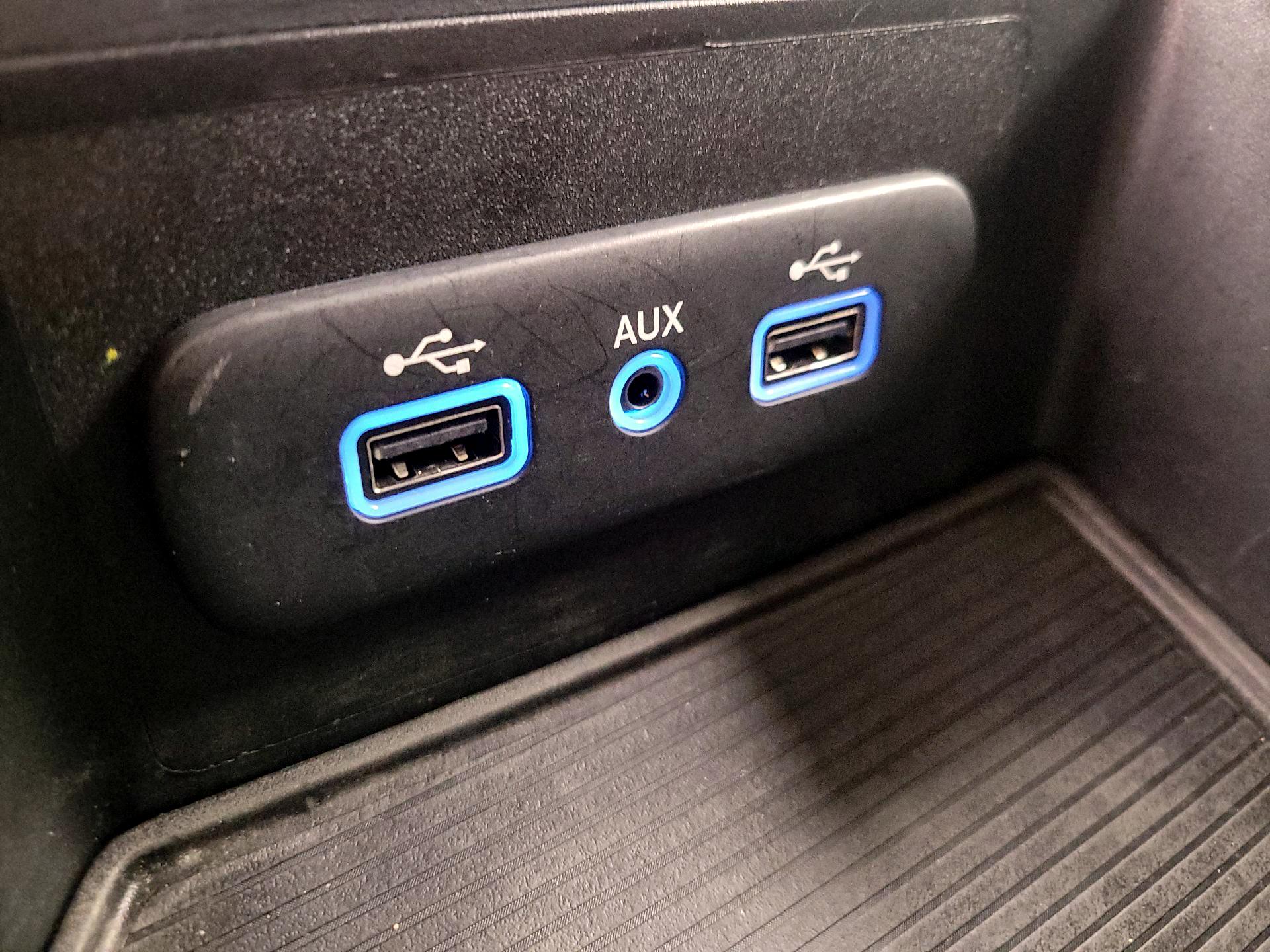 Thumbnail: 2019 RAM 1500 Classic - 18
